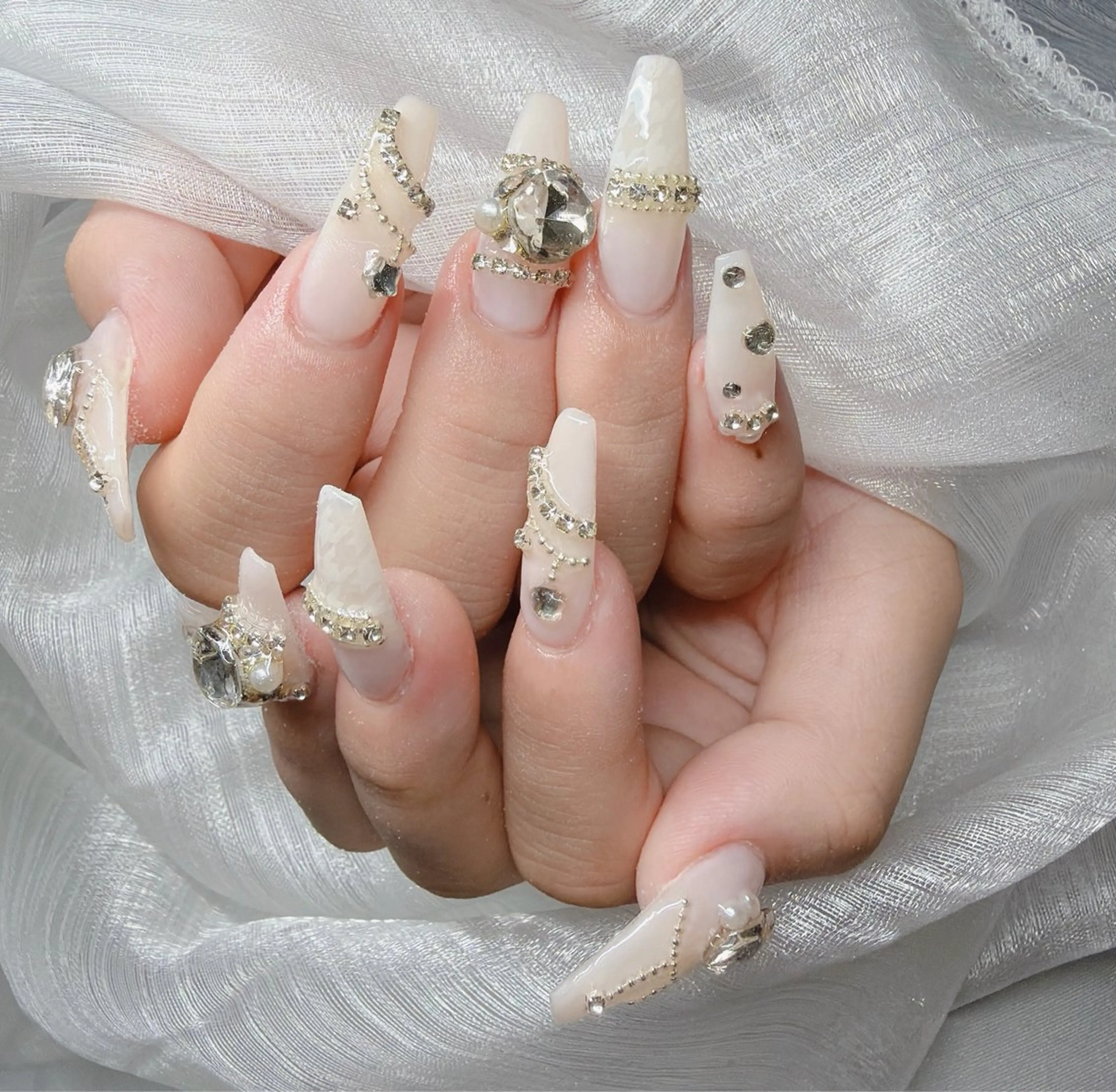 ネイル ハンドネイル Lee Nailsのネイルデザイン