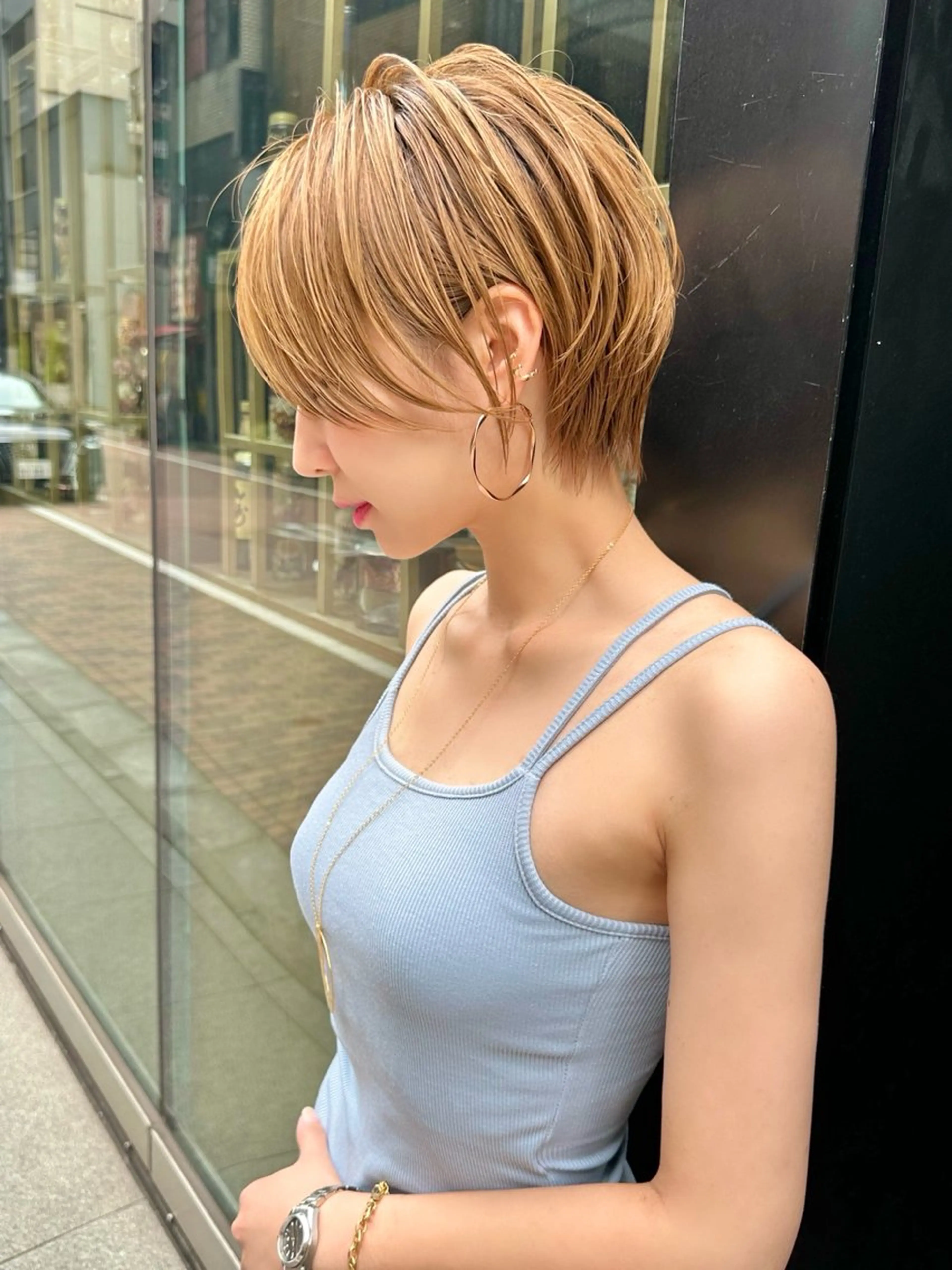 ショート カット ヘアカラー おのだ あやなのヘアスタイル