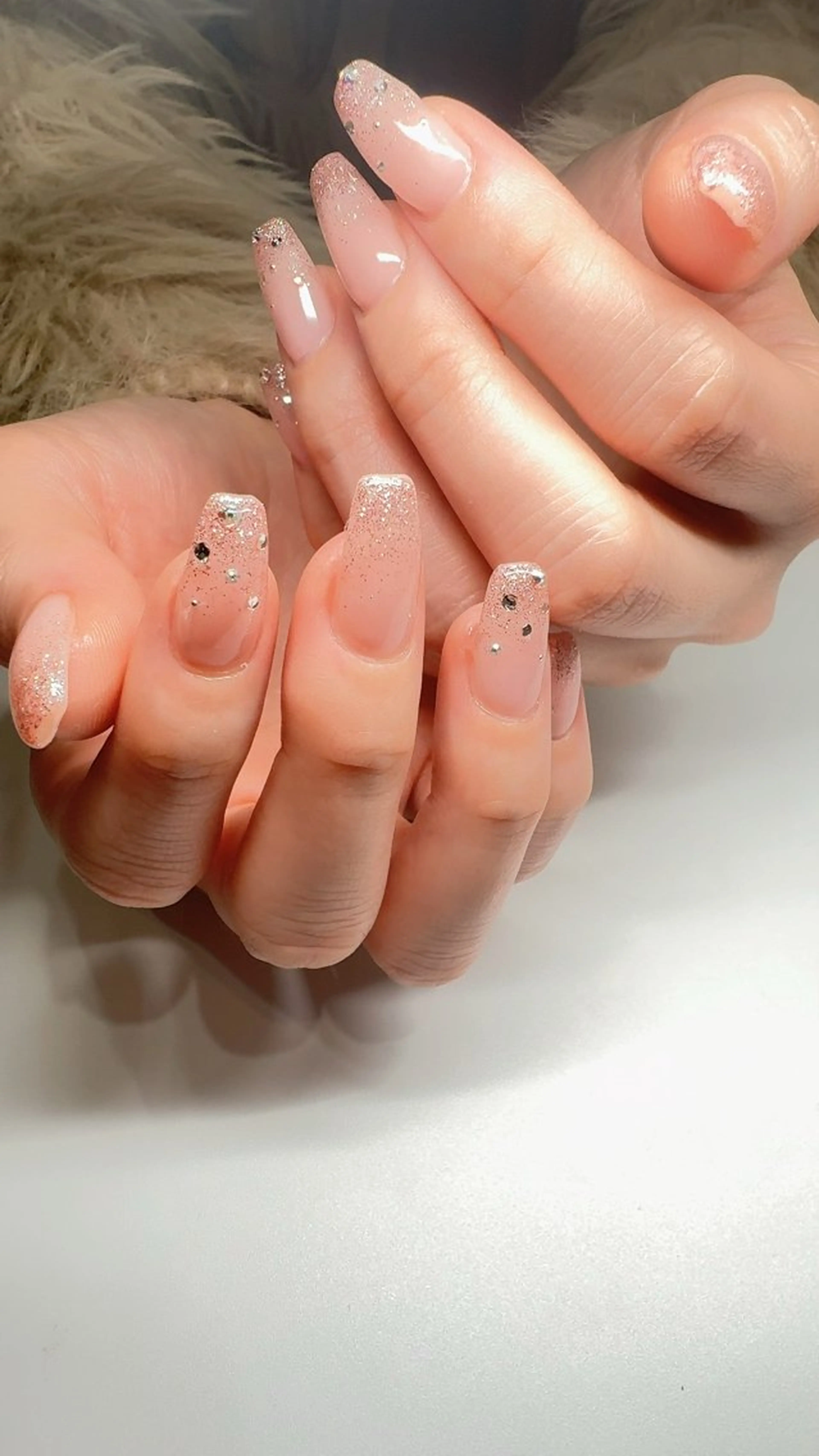 ネイル アートネイル グラデーション ラメ(グリッター) ラメグラデーション ピンク nailsalon urümのネイルデザイン