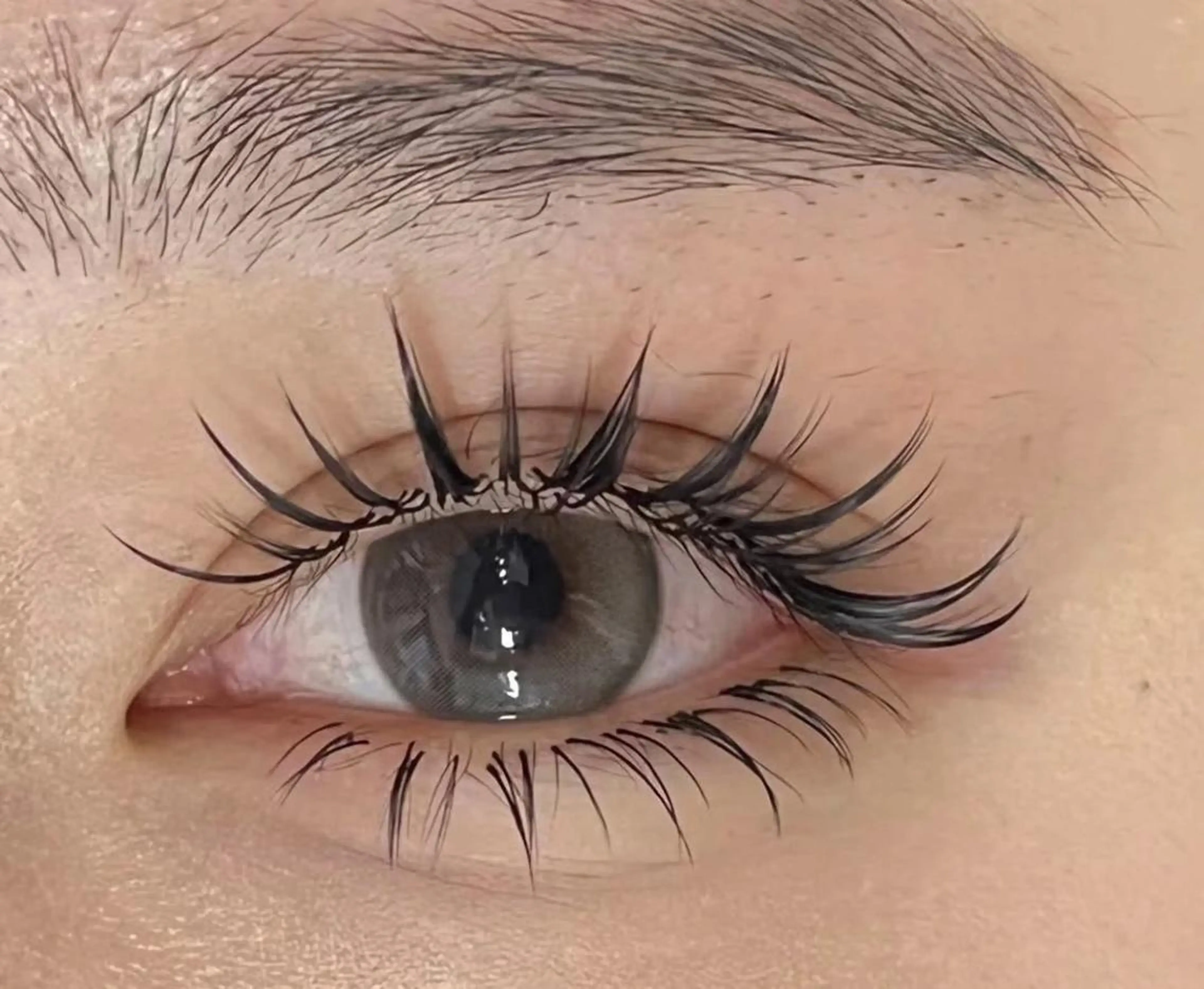 マツエク・マツパ ケラチンラッシュリフト 付け放題 カラーマツエク フラットラッシュ パリジェンヌラッシュリフト AB マツエクネイルサロンのマツエク・マツパデザイン