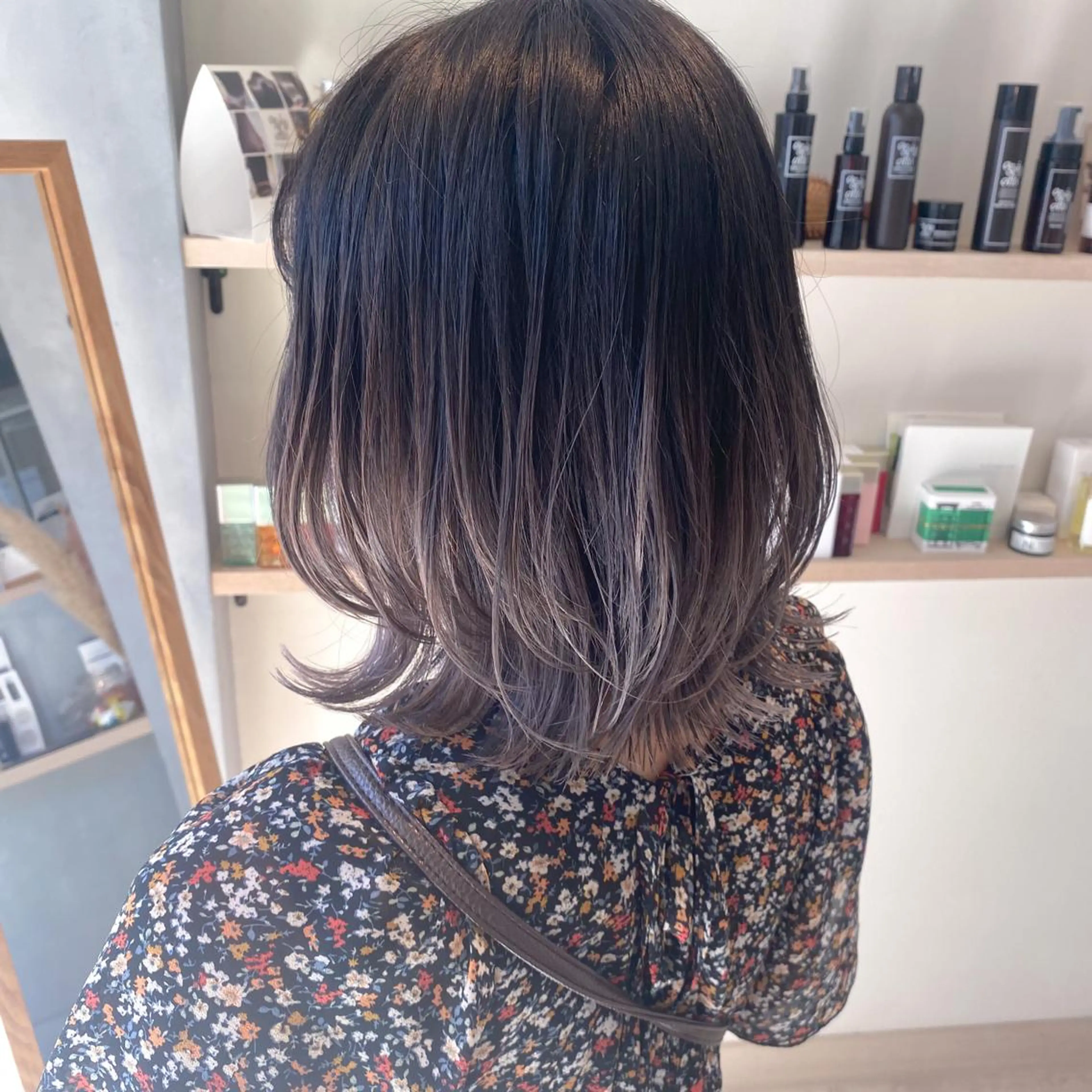 カラー ヘアカラー トリートメント HANA ROCCO3rdのヘアスタイル