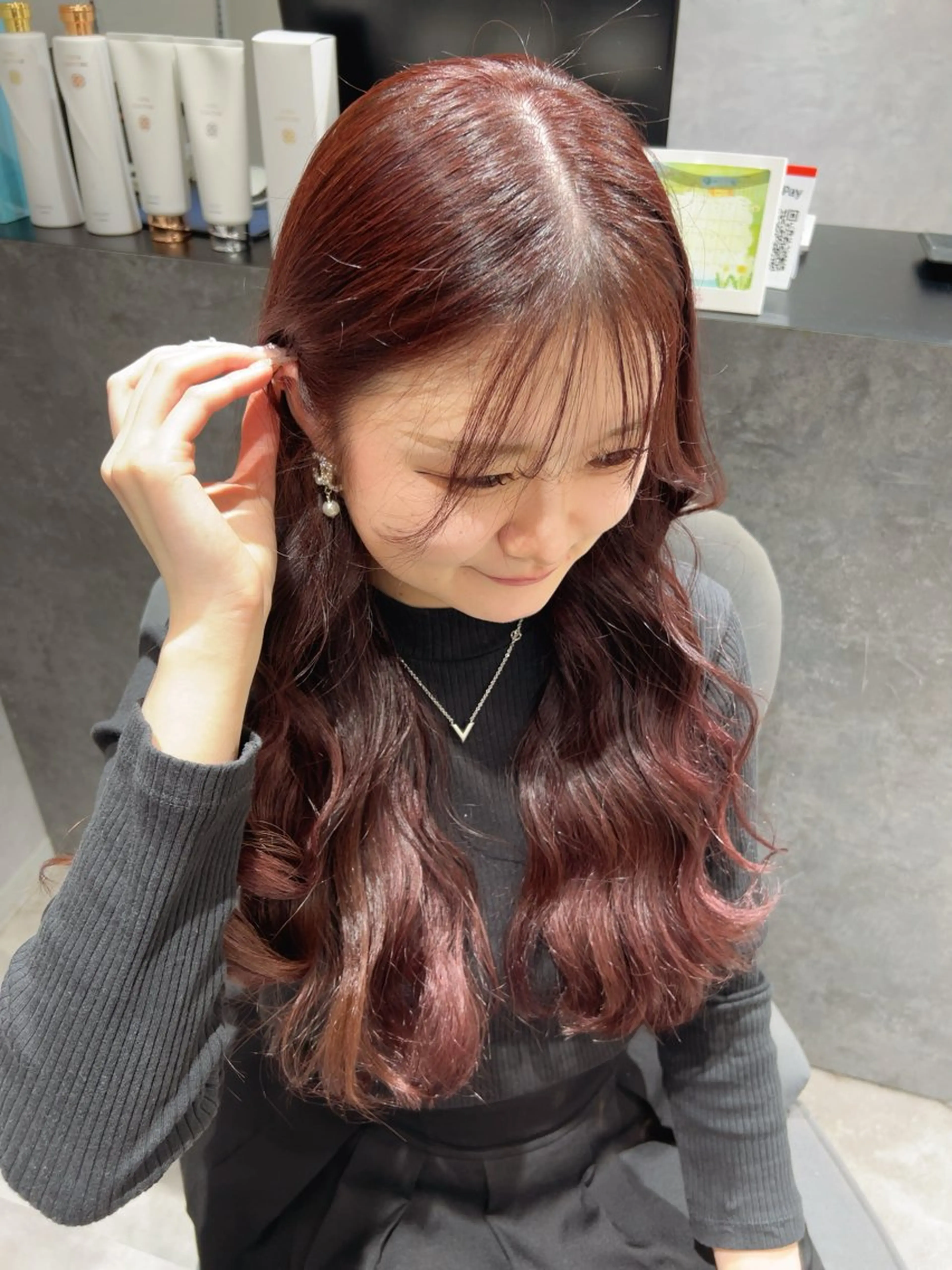 ロング カラー カット ヘアカラー TOMONA👑 ミルクティーレイヤーのヘアスタイル