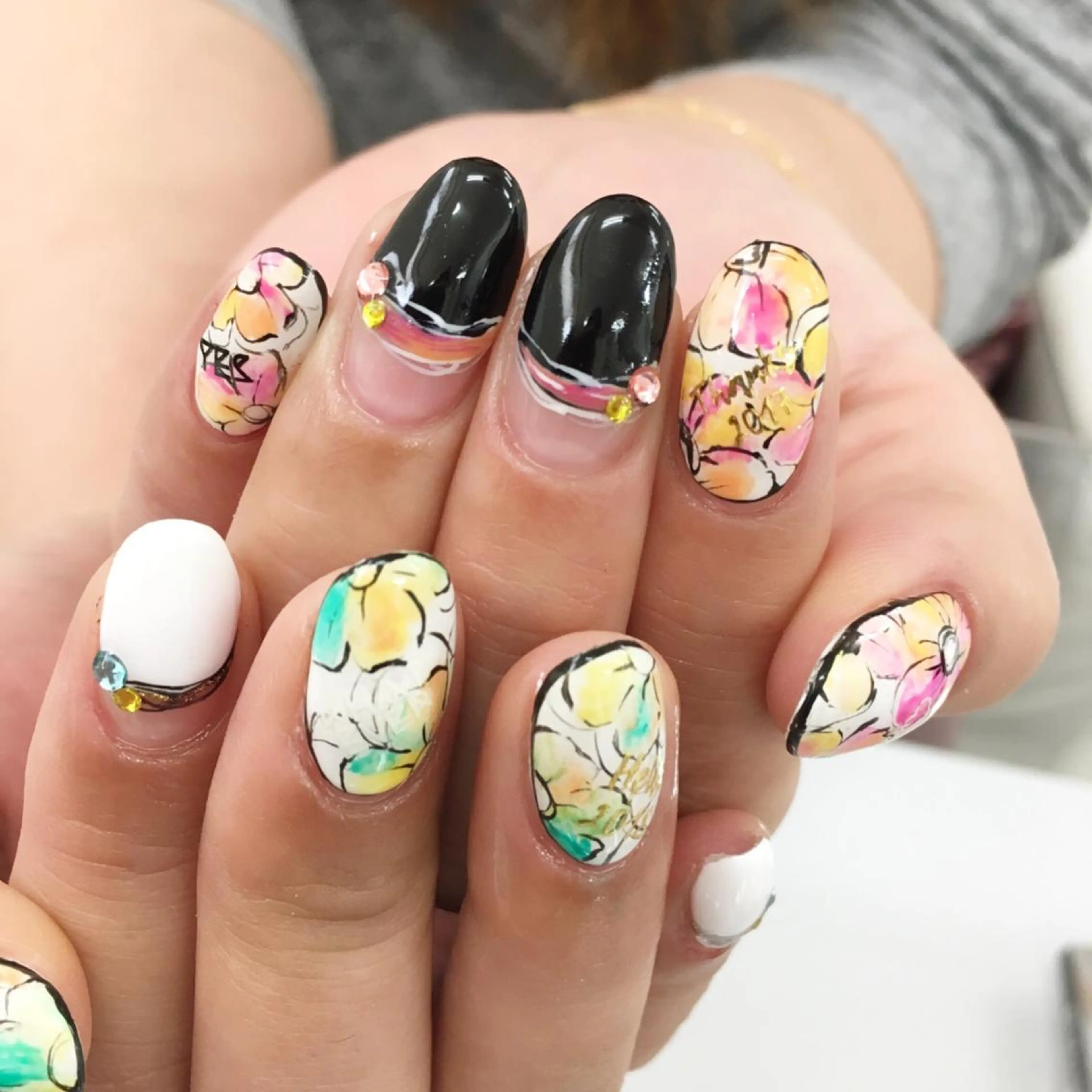 ネイル ジェルネイル SHINE NAILのネイルデザイン