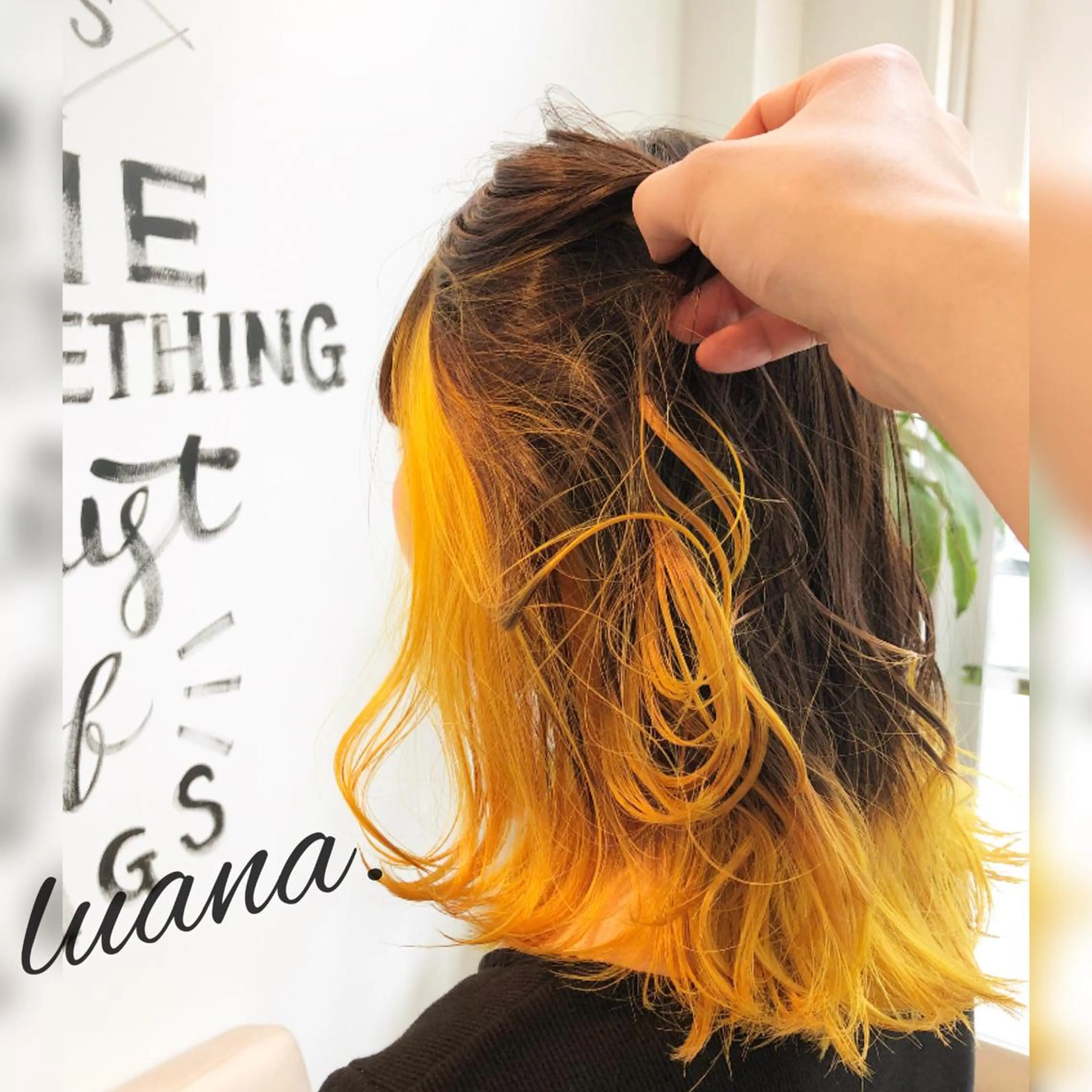 セミロング ヘアカラー エクステ・髪質改善・ ブリーチ・吉田大介のヘアスタイル