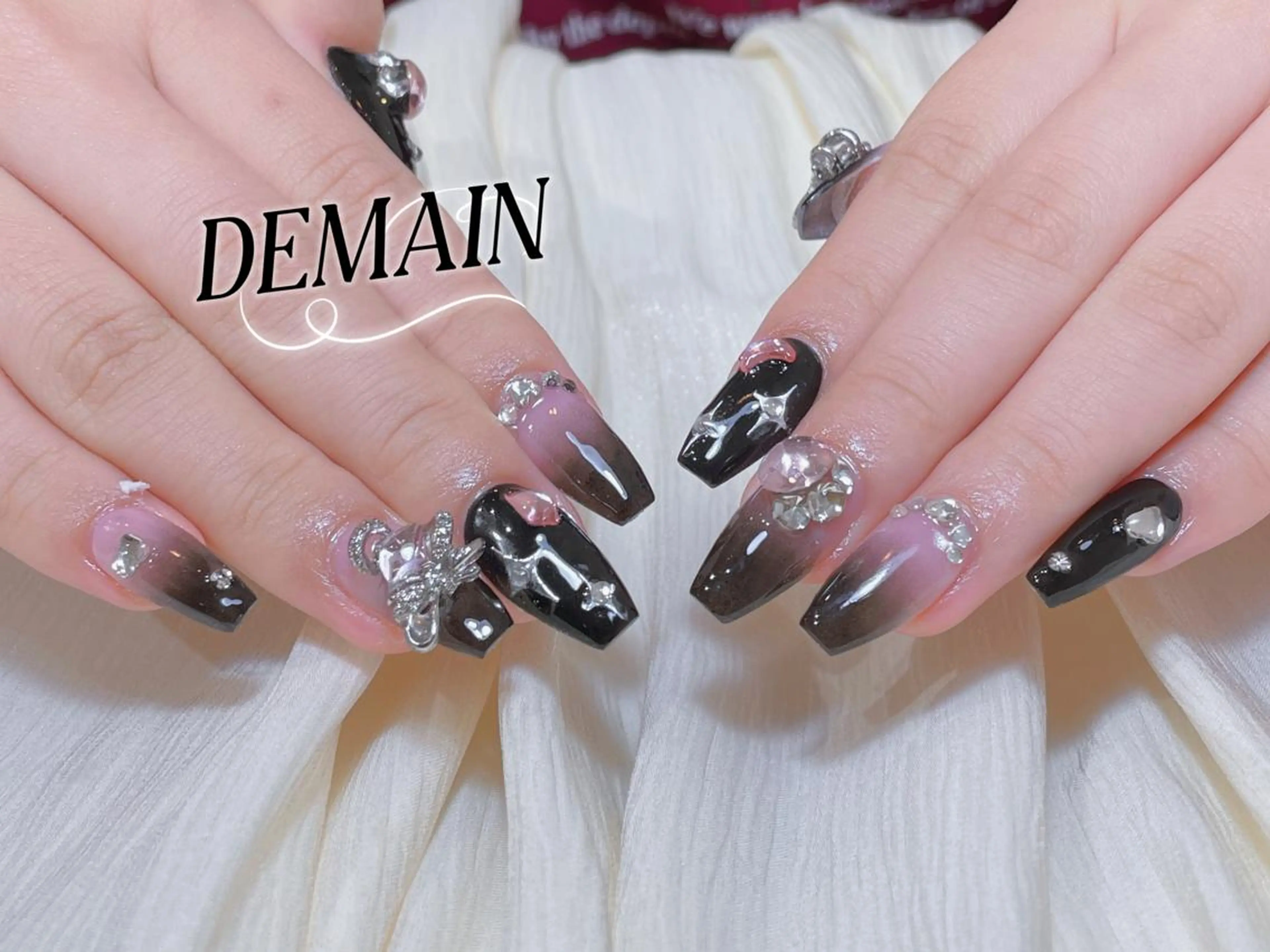ネイル ハンドネイル DEMAIN- 🌹のネイルデザイン