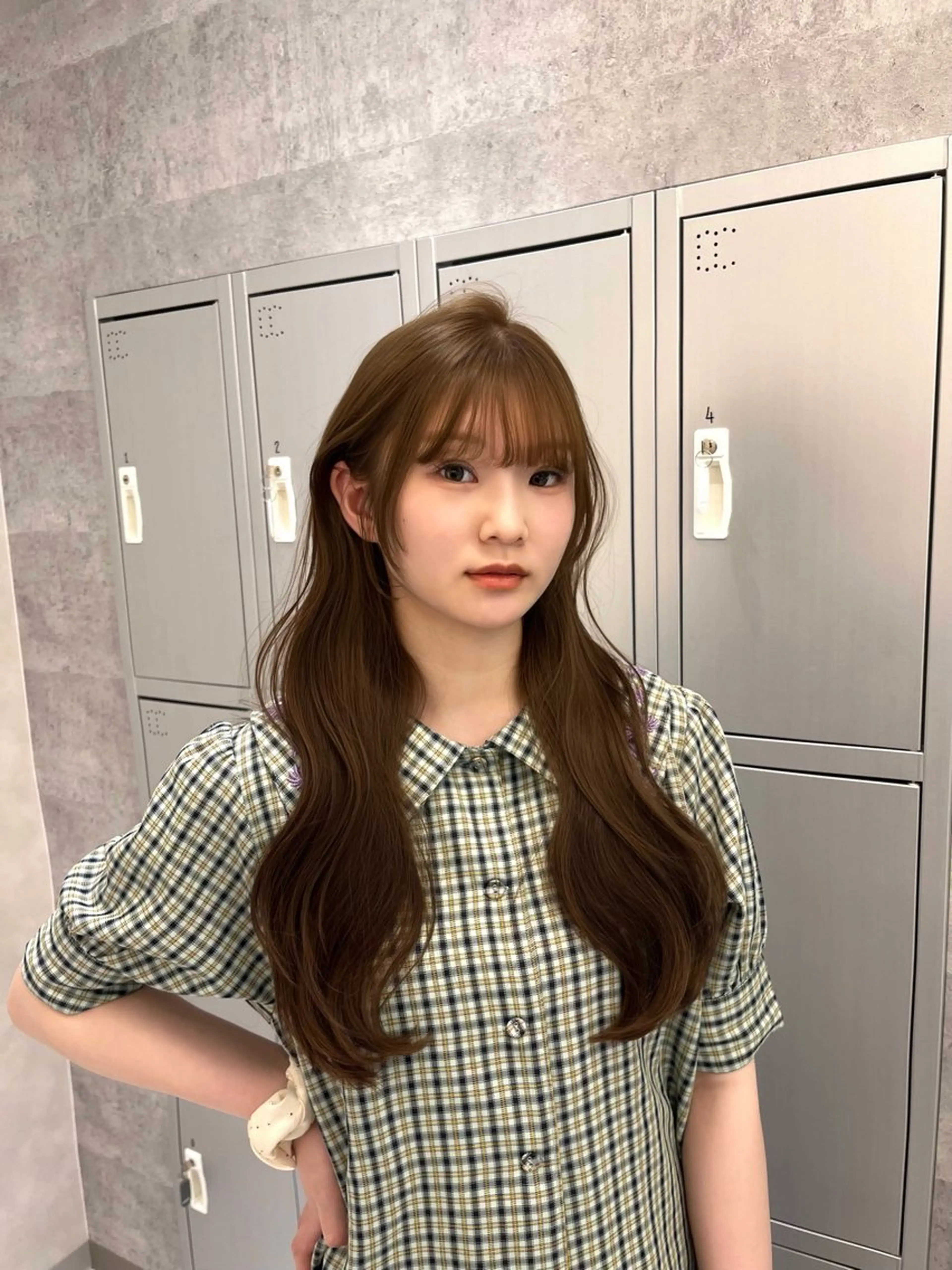 ロング enu  hair所属・ブリーチなしベージュ レイヤーカットはるかのヘアスタイル