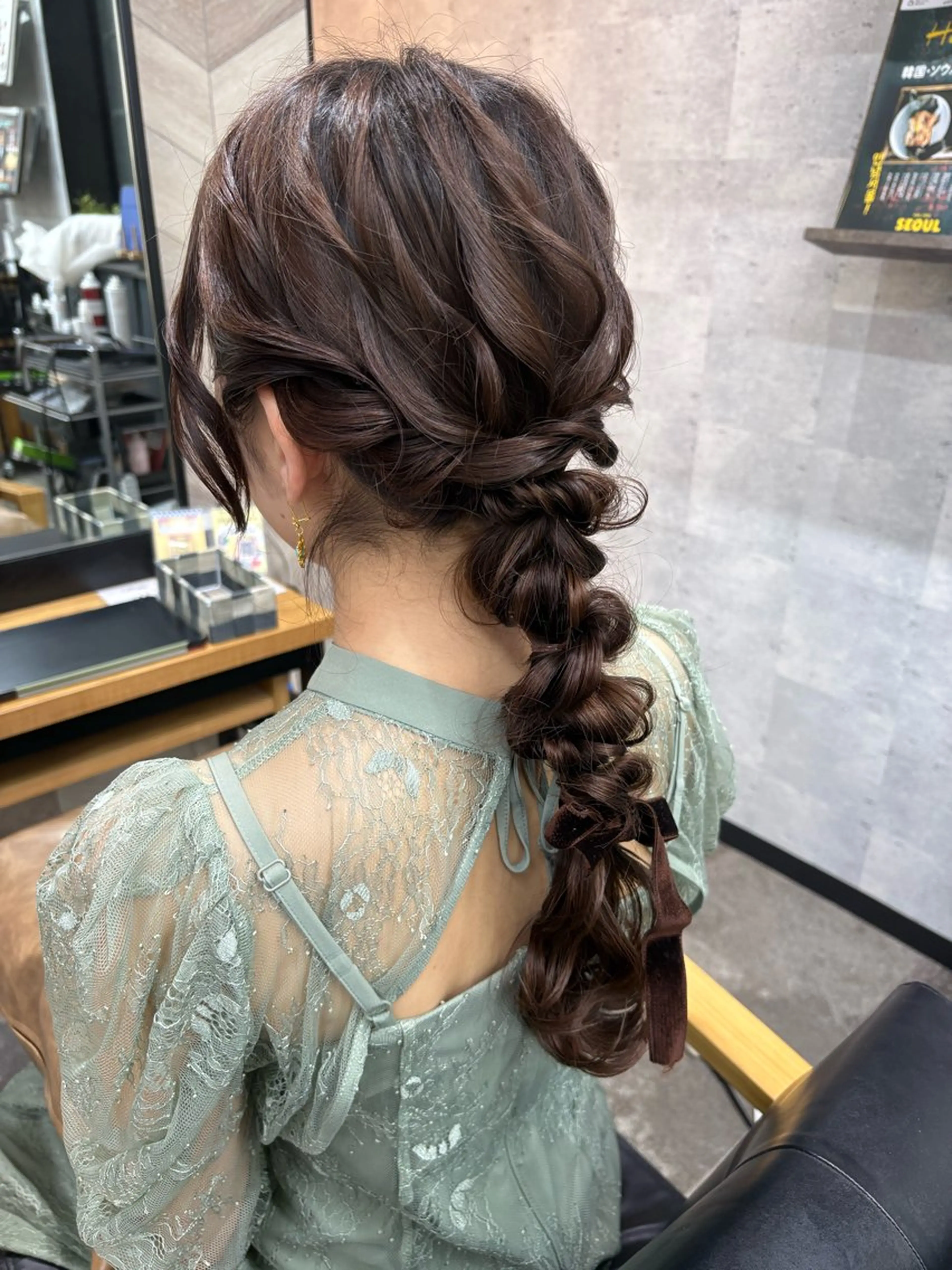 セミロング ヘアアレンジ ヘアセット 飯塚 沙衣のヘアスタイル