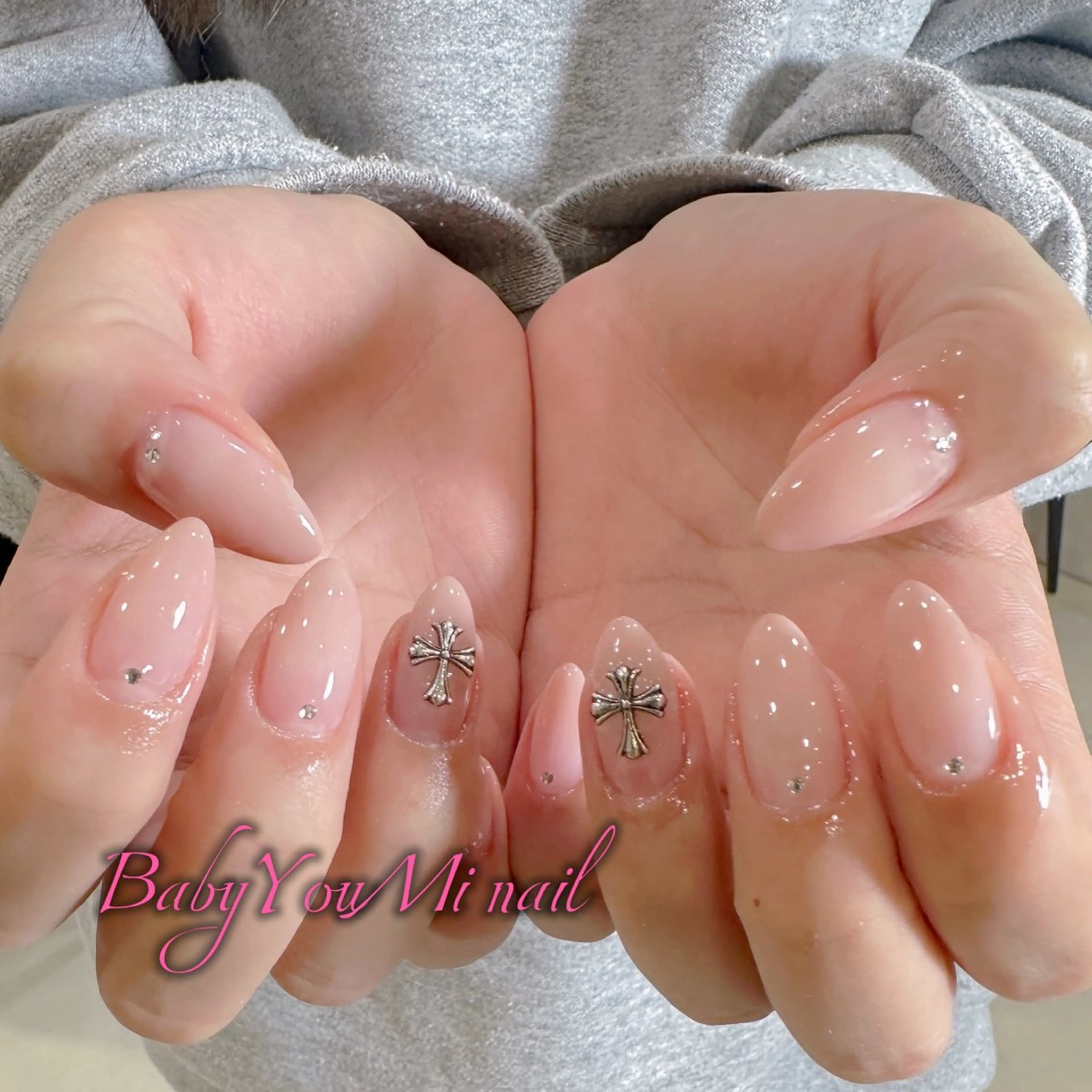 ネイル オーロラネイル フラワーネイル フットネイル フレンチネイル ジェルネイル ハンドネイル BabyYouMi ねねのネイルデザイン