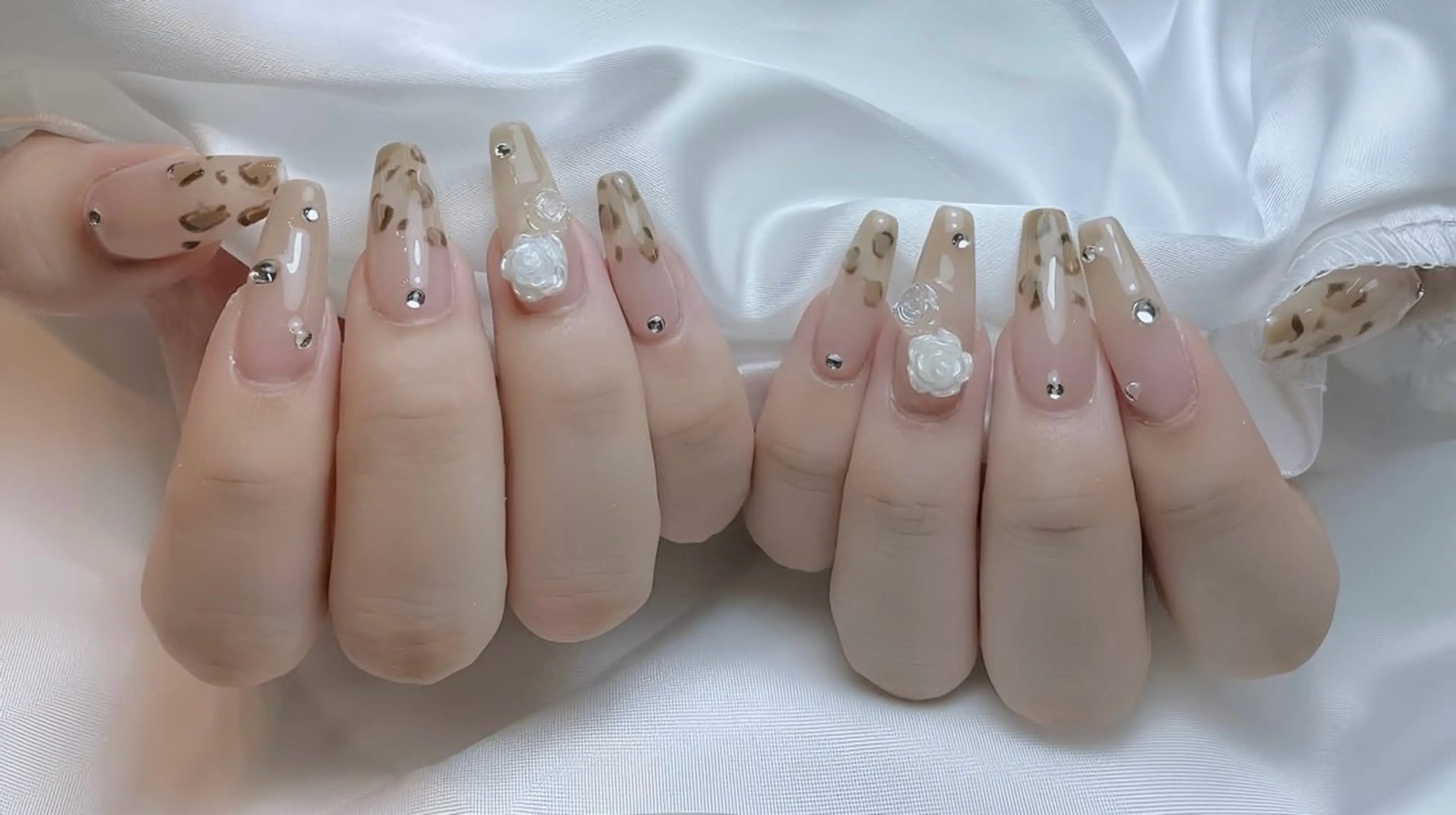 ネイル ハンドネイル RiNo Nail Salon所属・RinO Nail 大阪のネイルデザイン