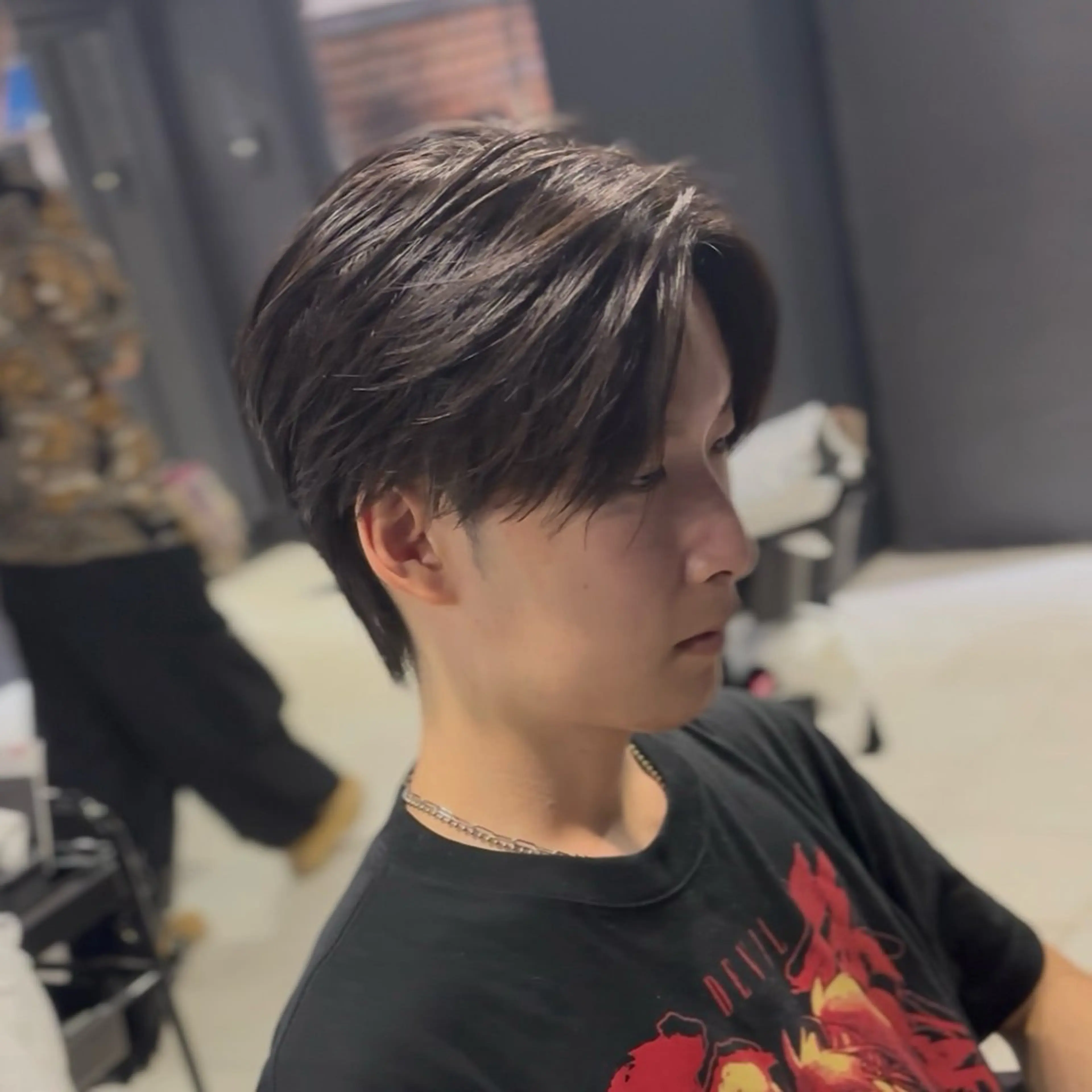 ミディアム パーマ ミディアムパーマ ツイストスパイラルパーマ ニュアンスパーマ スパイラルパーマ ツイストパーマ カット パーマ センターパート支持率 No.1【心斎橋】のヘアスタイル