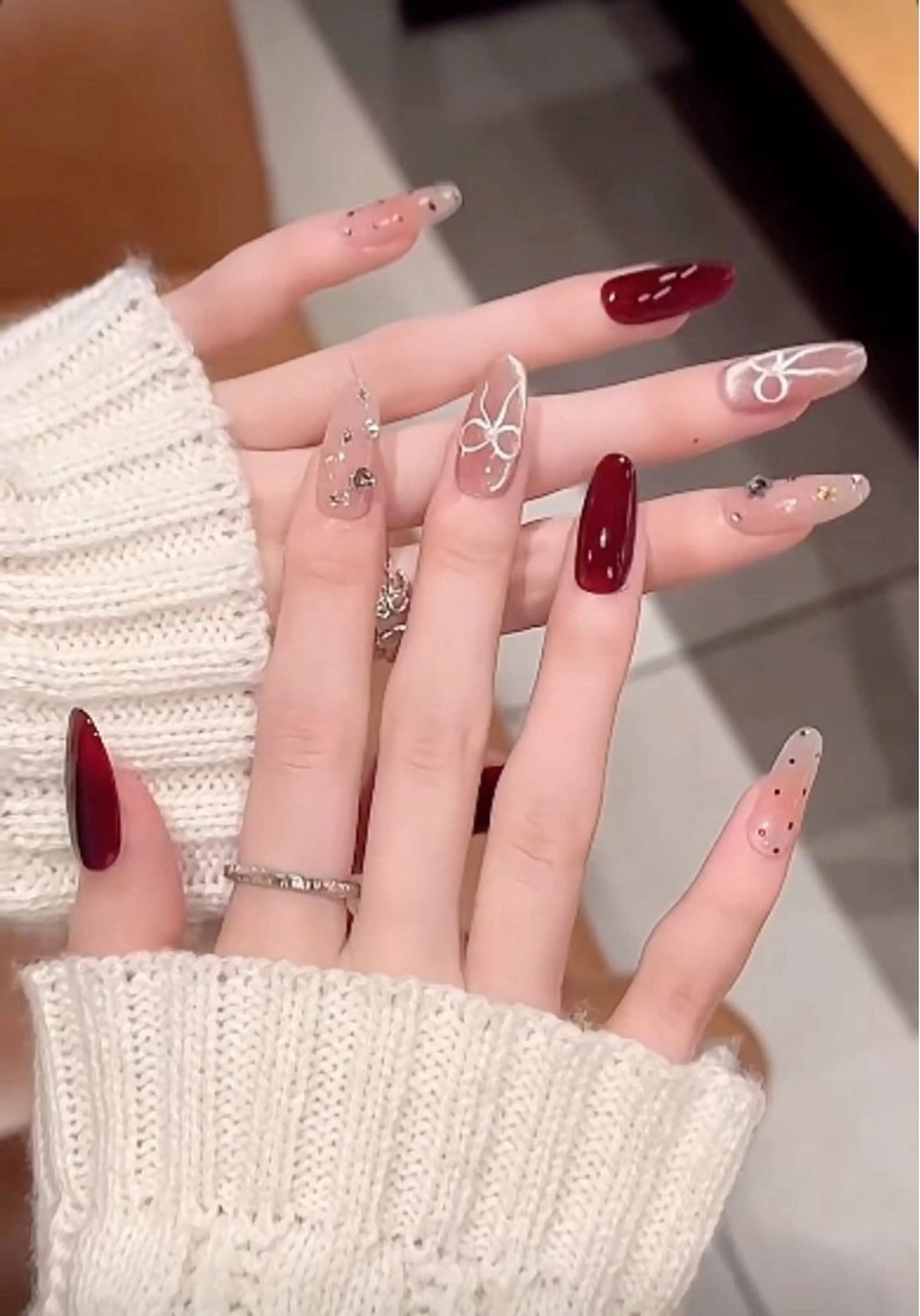 ネイル 韓国ネイル 持ち込み ニュアンスネイル ネイルチップ ハンドネイル EMI ANA.CHUOのネイルデザイン