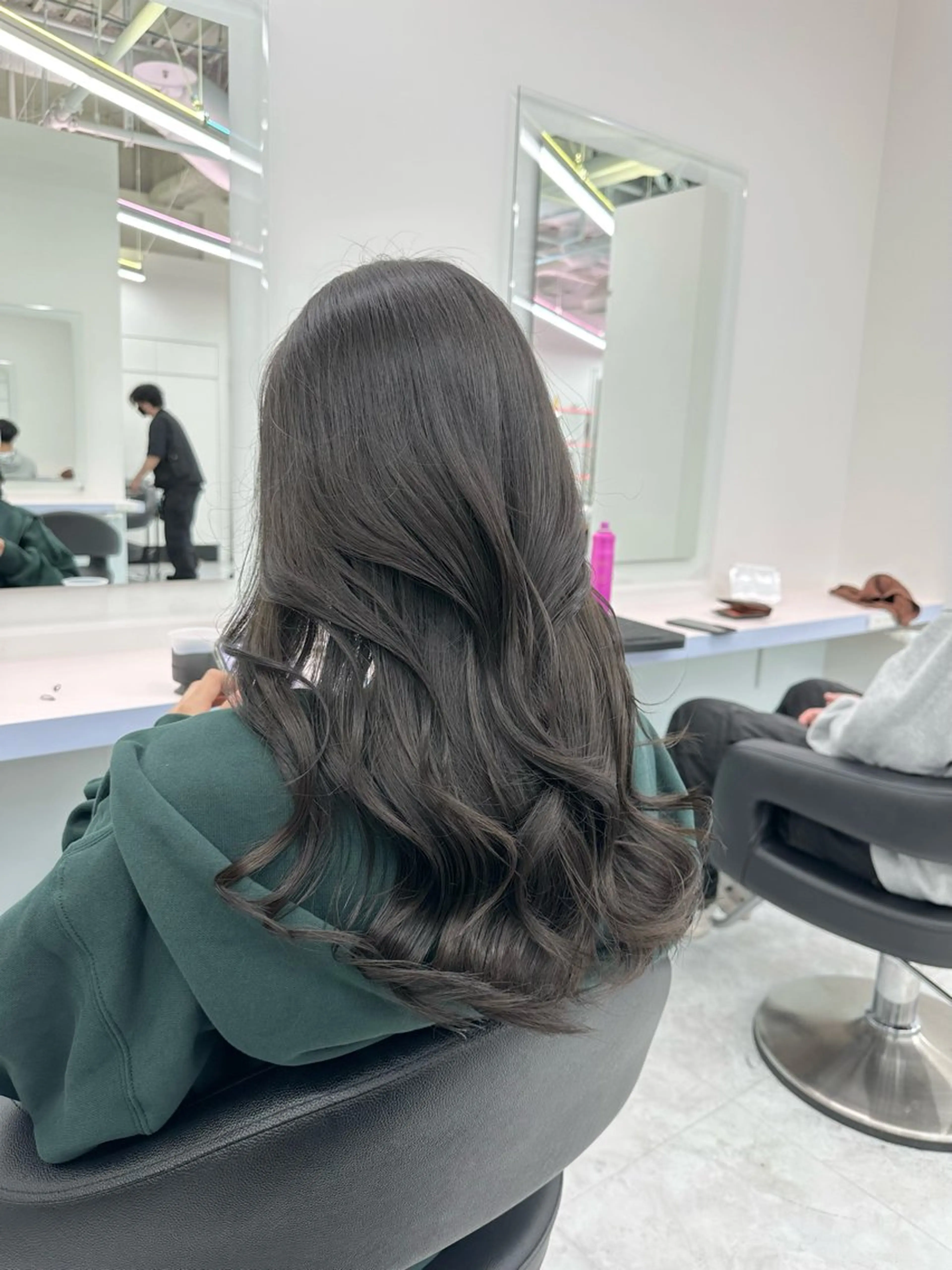 ロング カラー ヘアアレンジ メンズ ヘアカラー トリートメント ヘッドスパ ヘアセット 🌈トレンドヘア 🌈WATARU🌈のヘアスタイル