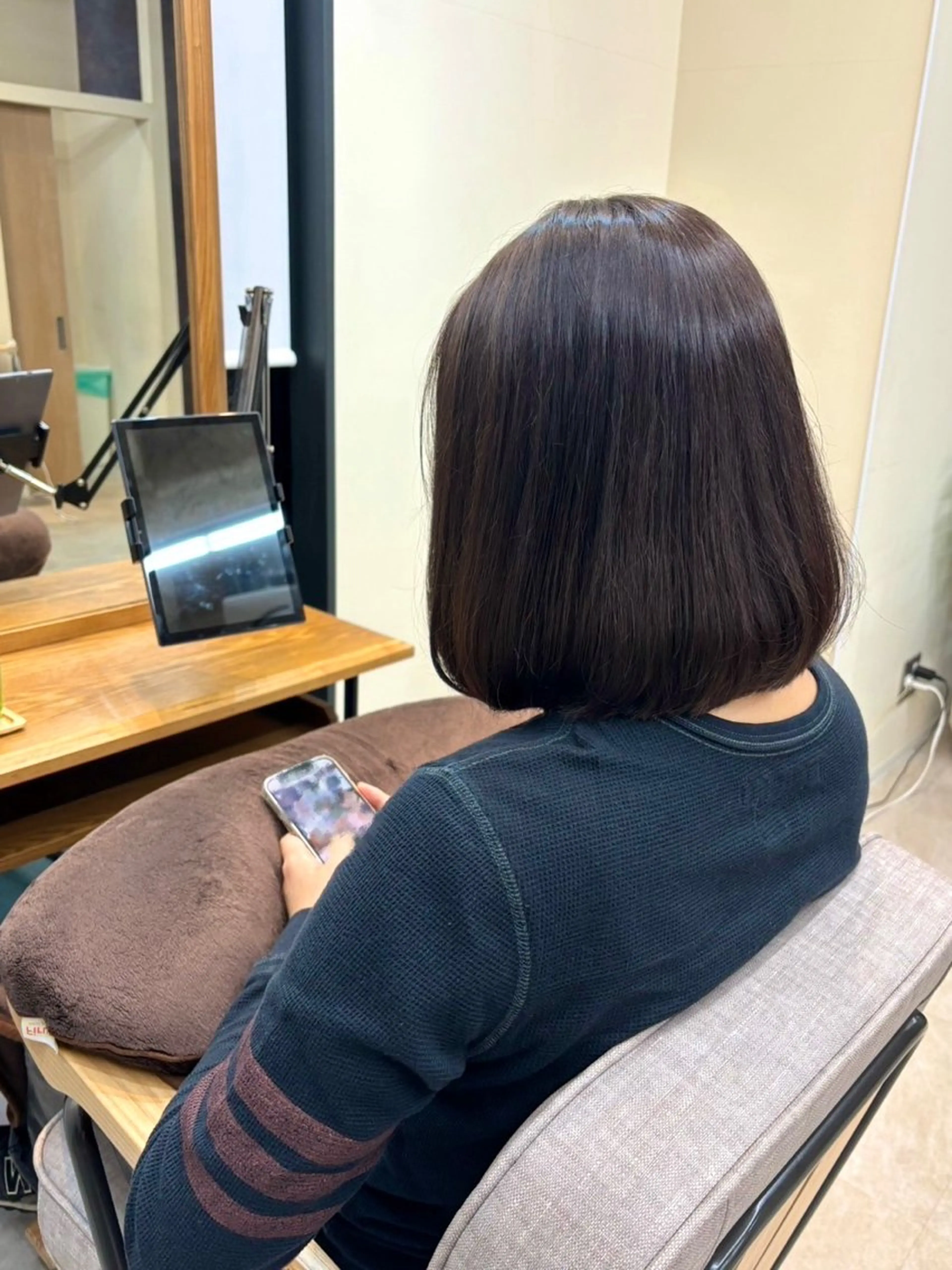 ミディアム カラー アッシュ アッシュグレー イルミナカラー ボブ 髪質改善 桜木町2分/くびれ /ボブ/ナチュラルのヘアスタイル