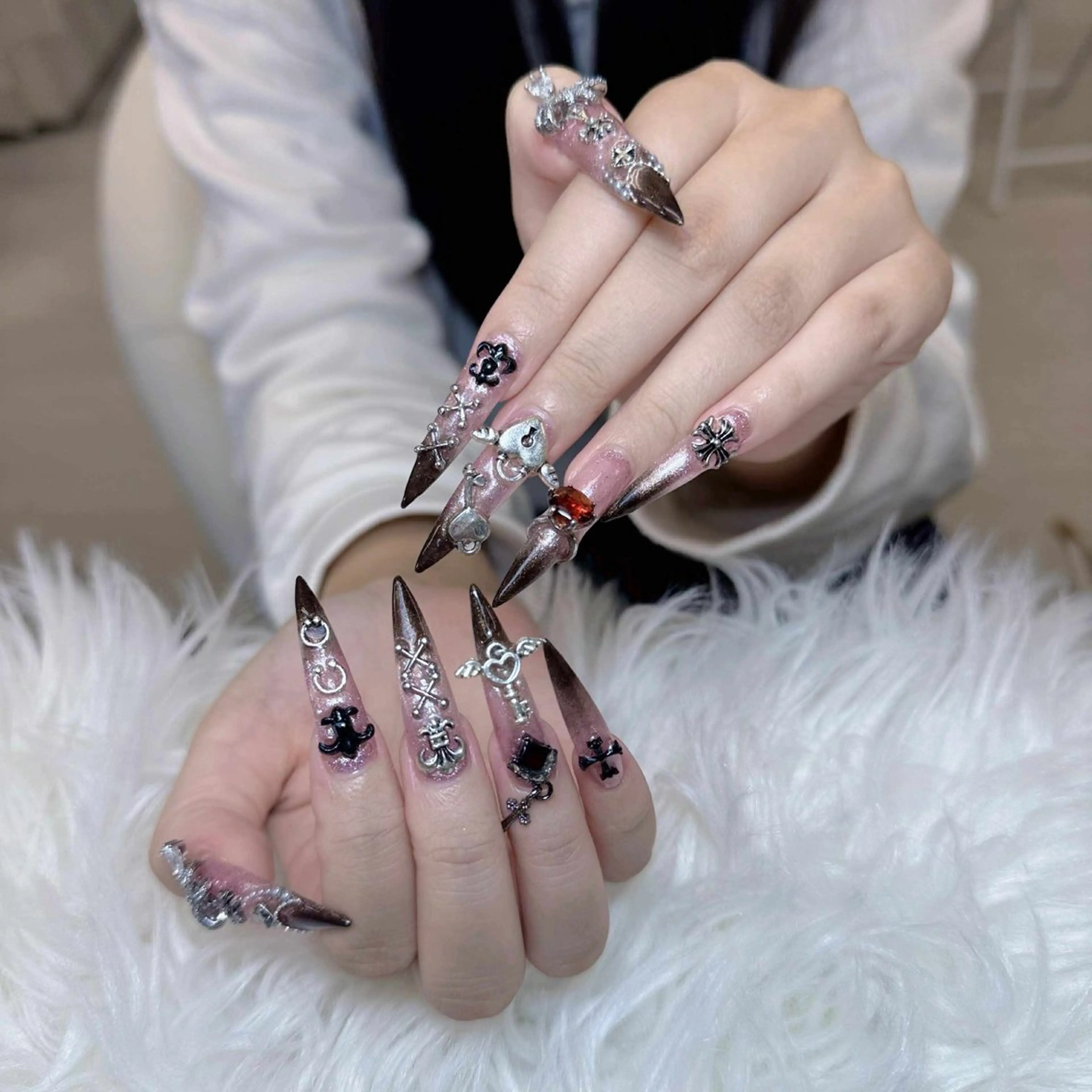 ネイル ハンドネイル ハンドケア Anh Nail 歌舞伎町のネイルデザイン