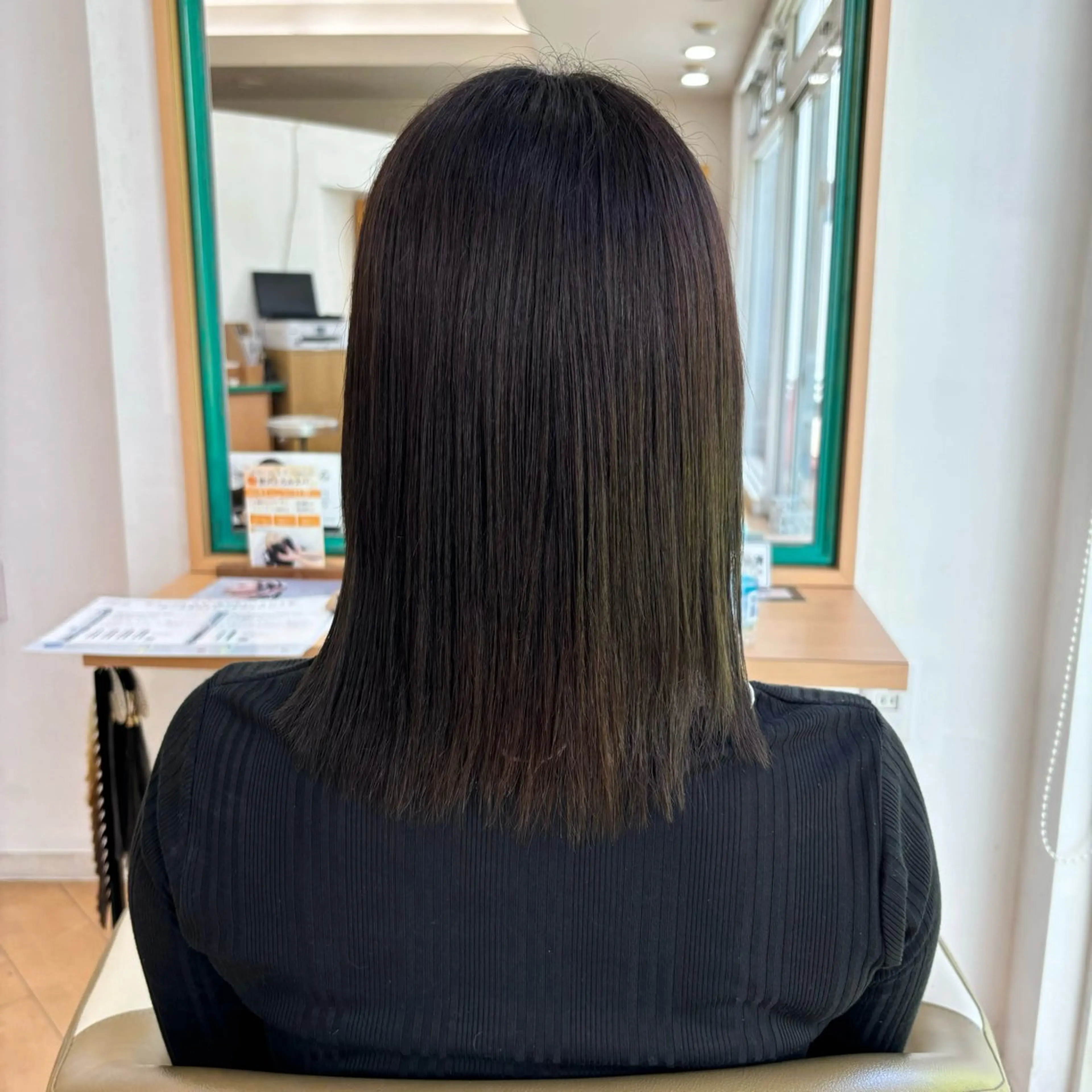 ミディアム カラー 🎀🤍芦澤 李音🤍🎀のヘアスタイル