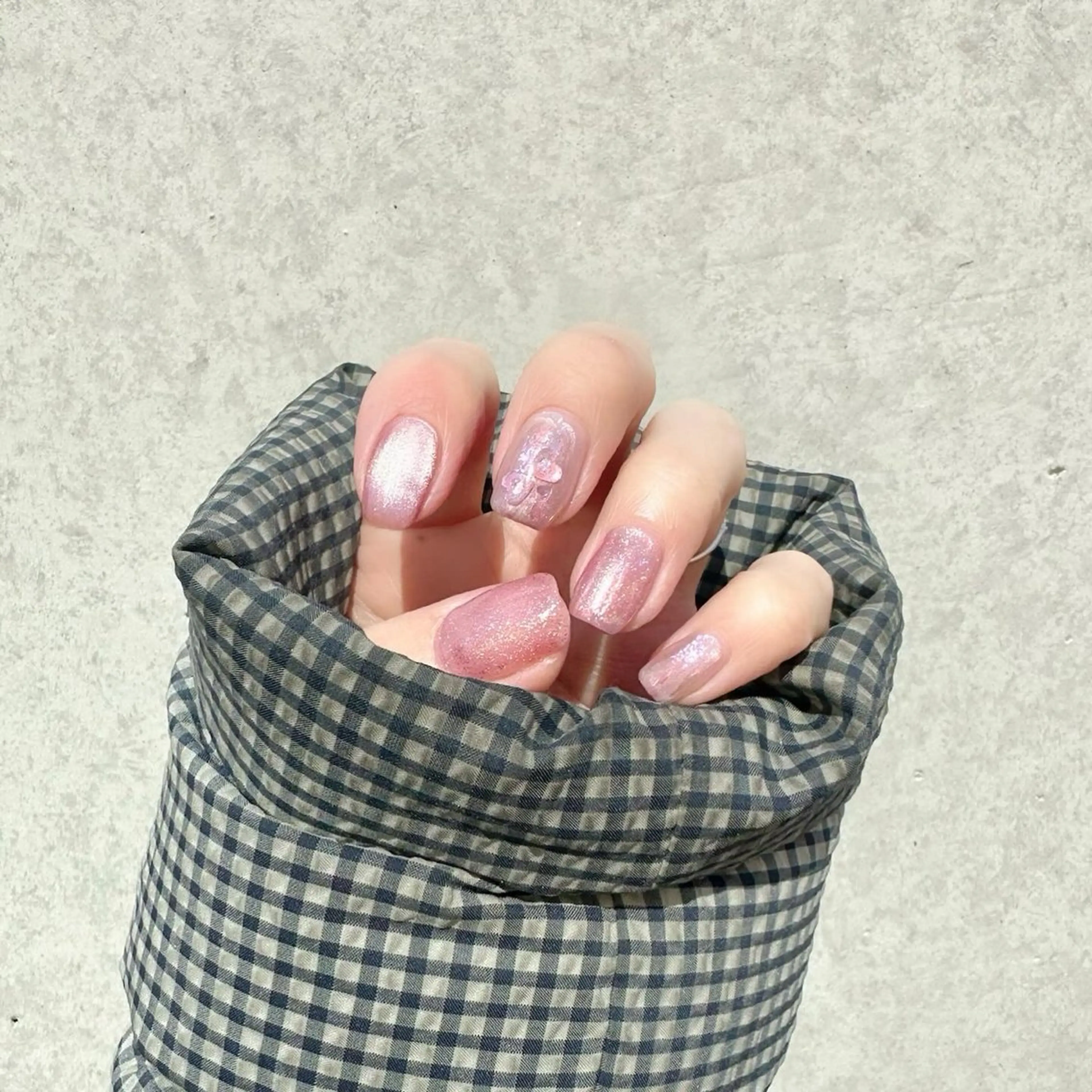 ネイル フラッシュネイル 氷ネイル・うるうるネイル 韓国ネイル マグネットネイル ニュアンスネイル 🪞KAPE NAIL 🪞のネイルデザイン