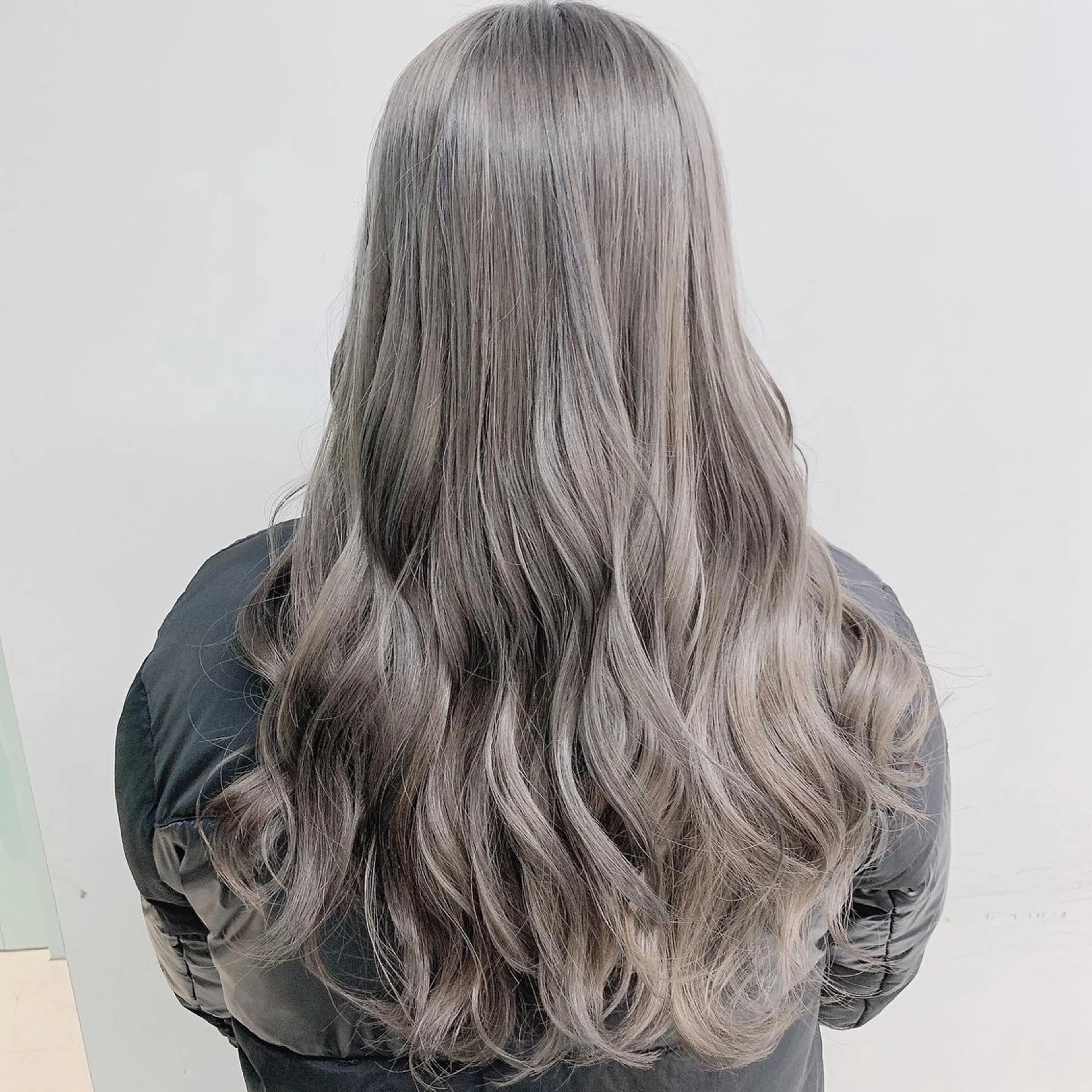 ロング カラー 💖美髪カラーの達人 💖ソウタ💖のヘアスタイル