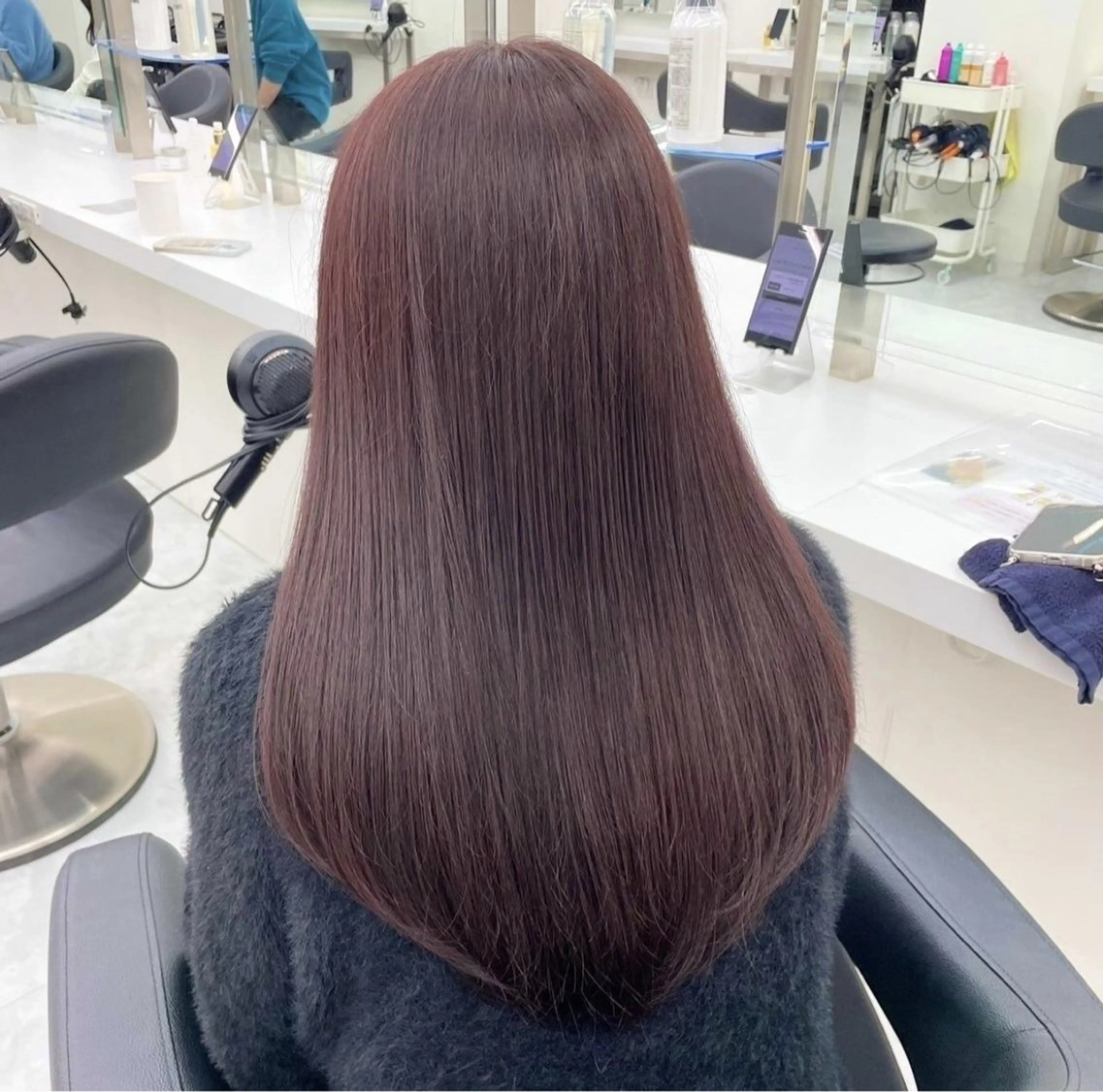 ロング カラー 透明感カラー トリートメント 🏹艶髪透明感🏹 YUI🐰🫧のヘアスタイル