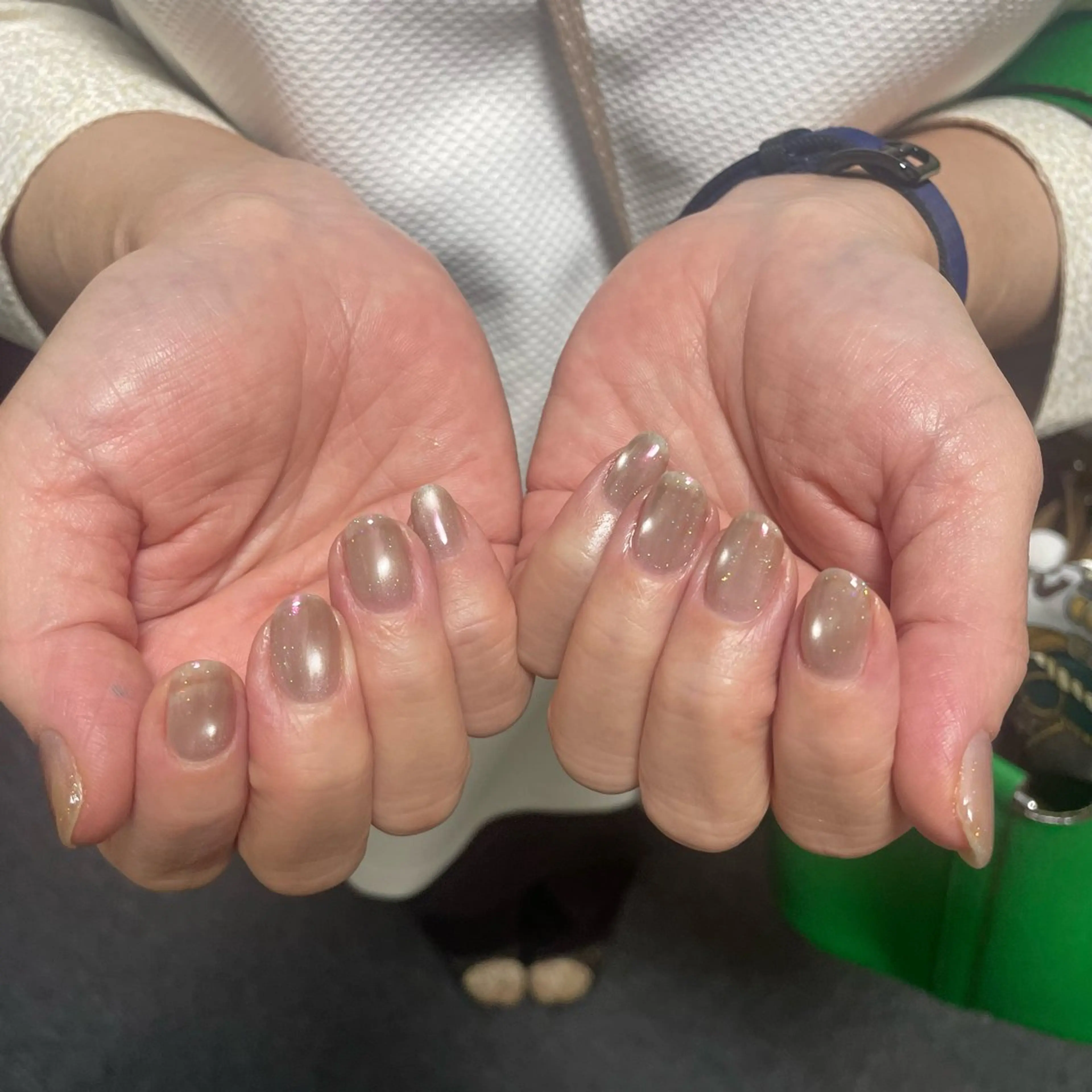 ネイル オーロラネイル フラッシュネイル ジェルネイル ハンドネイル nail salon Ant.所属・nail salon Ant. arisaのネイルデザイン