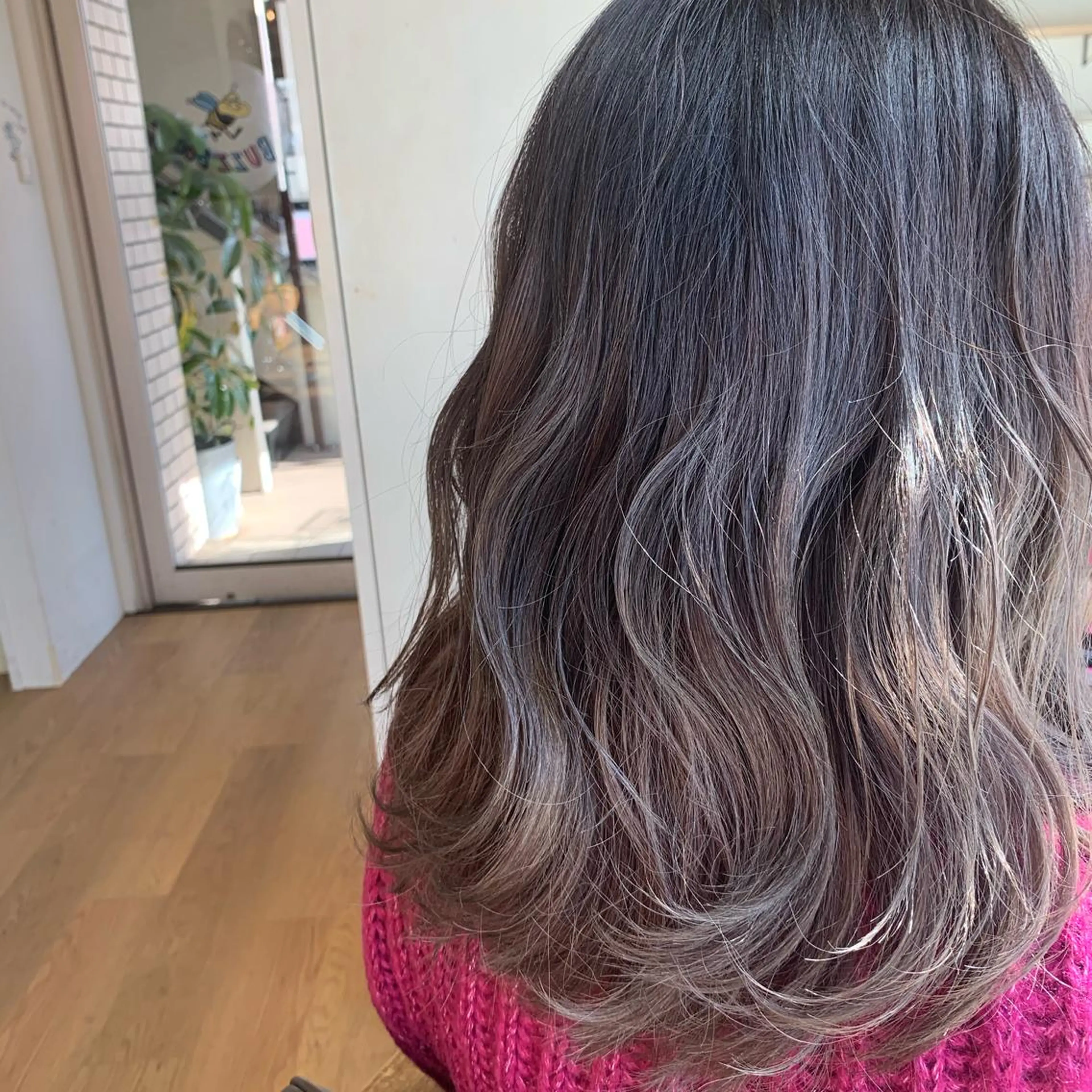 カラー 四ッ井 翔のヘアスタイル