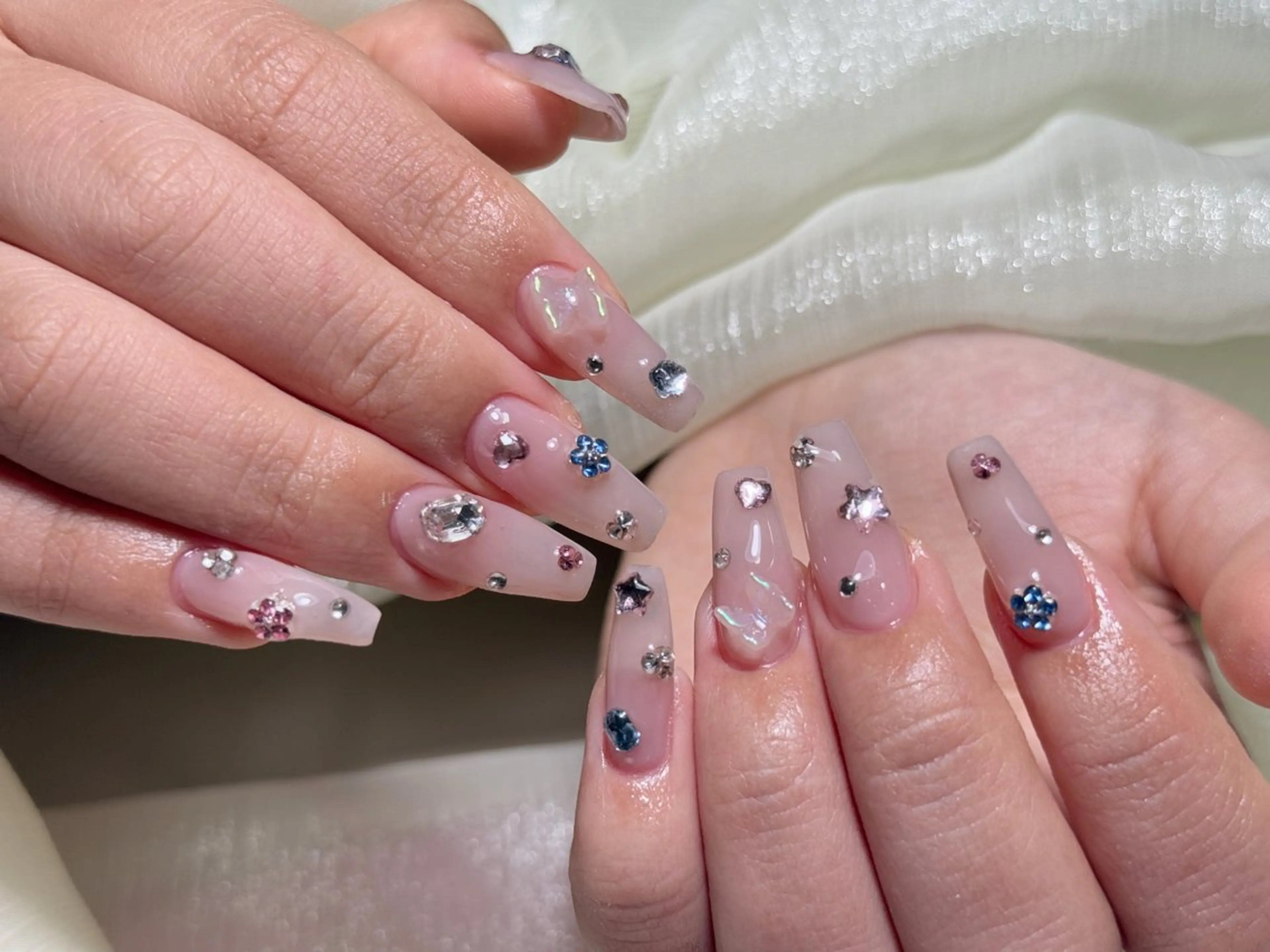 ネイル Rola kira nail salon所属・Rola kira 麗のネイルデザイン