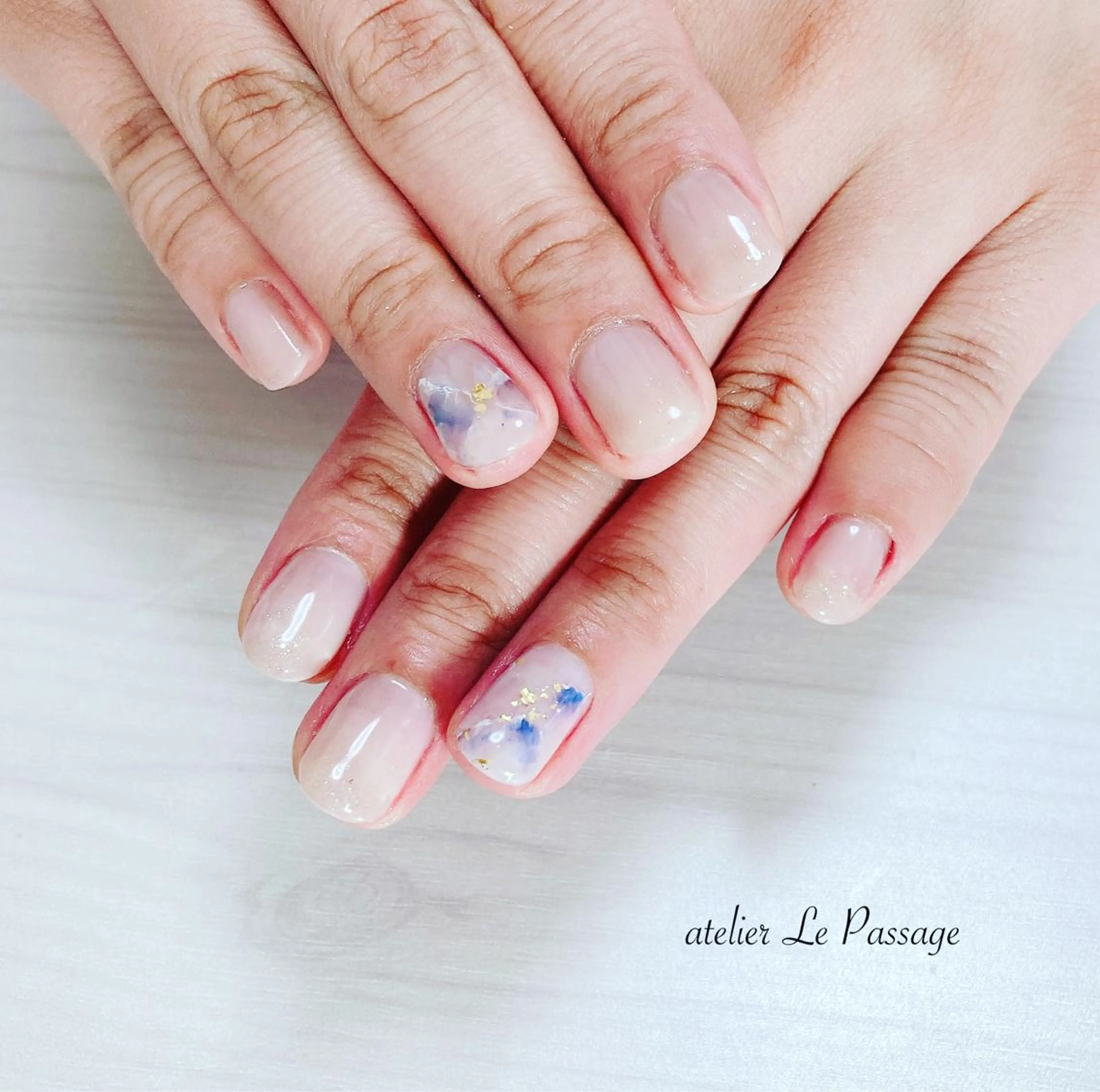 ネイル ジェルネイル ラメ(グリッター) 大理石ネイル(マーブル) ニュアンスネイル オフィスネイル Atelier Le Passage所属・h nakatsukaのネイルデザイン