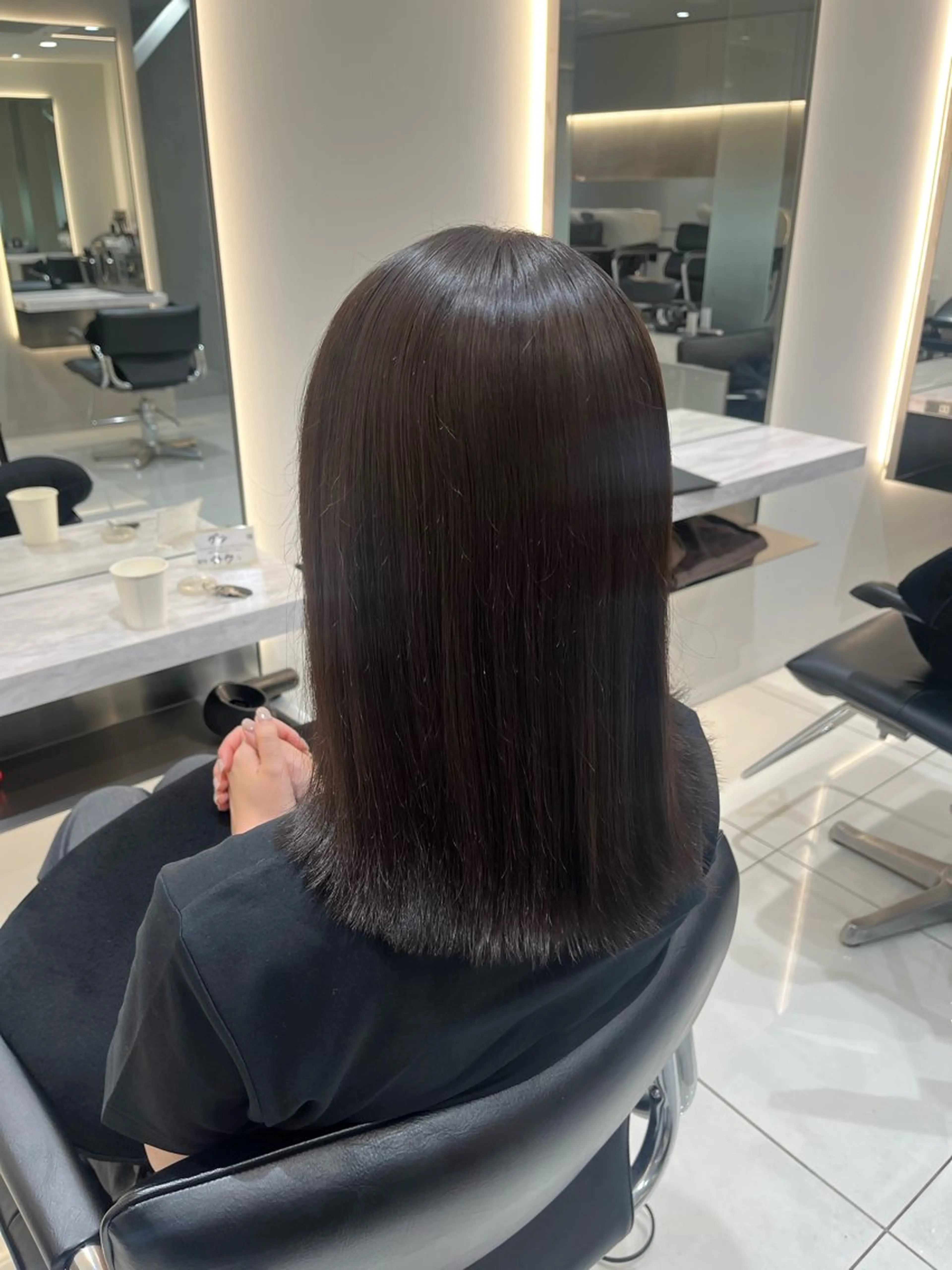カラー グレージュ 🫧ྀིつや髪🫧ྀ 伊藤海光のヘアスタイル