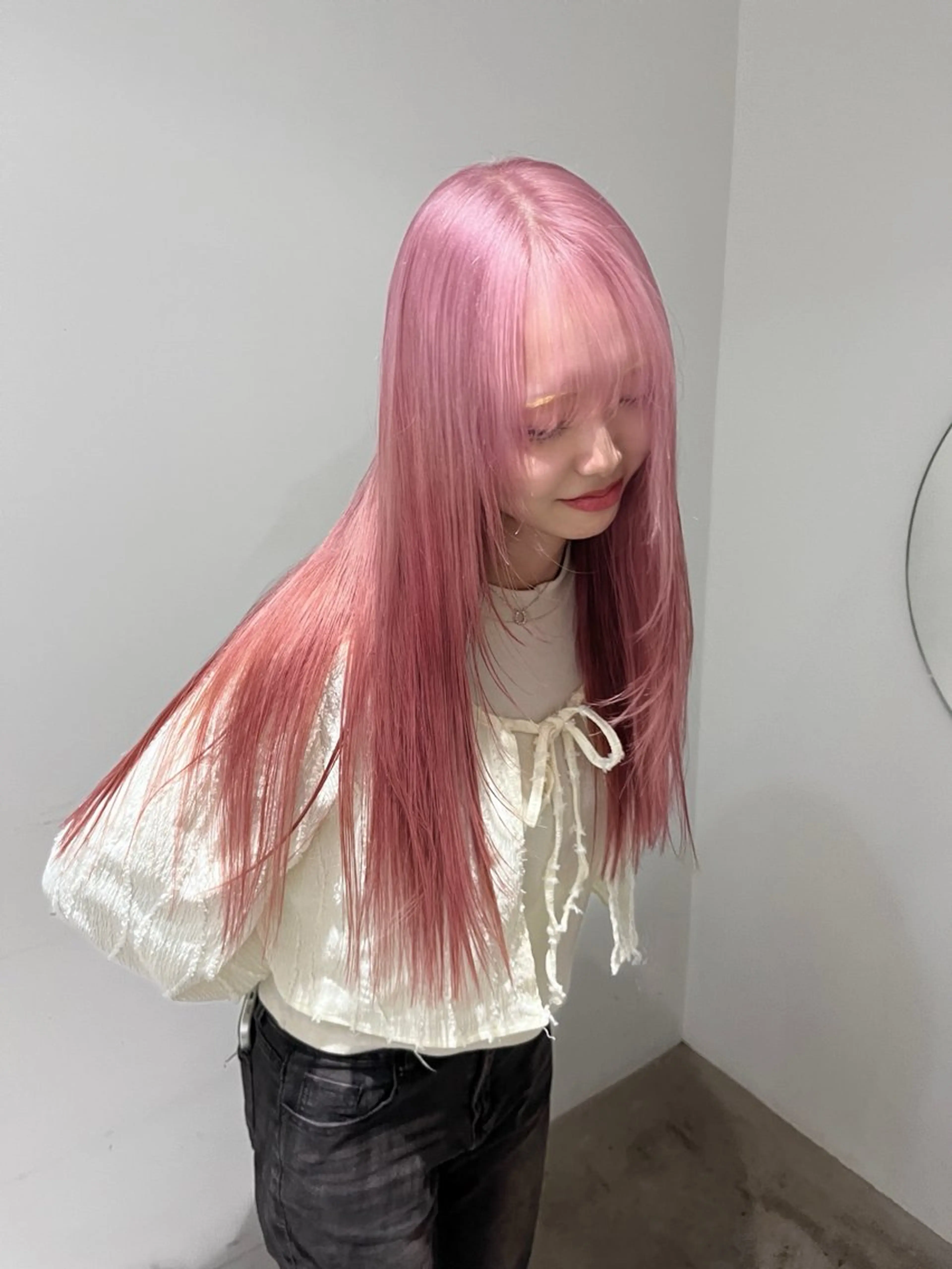 ロング カラー ブリーチ ケアブリーチ ハイトーンカラー ヘアカラー three所属・TOTA 唯一無二カラーのヘアスタイル