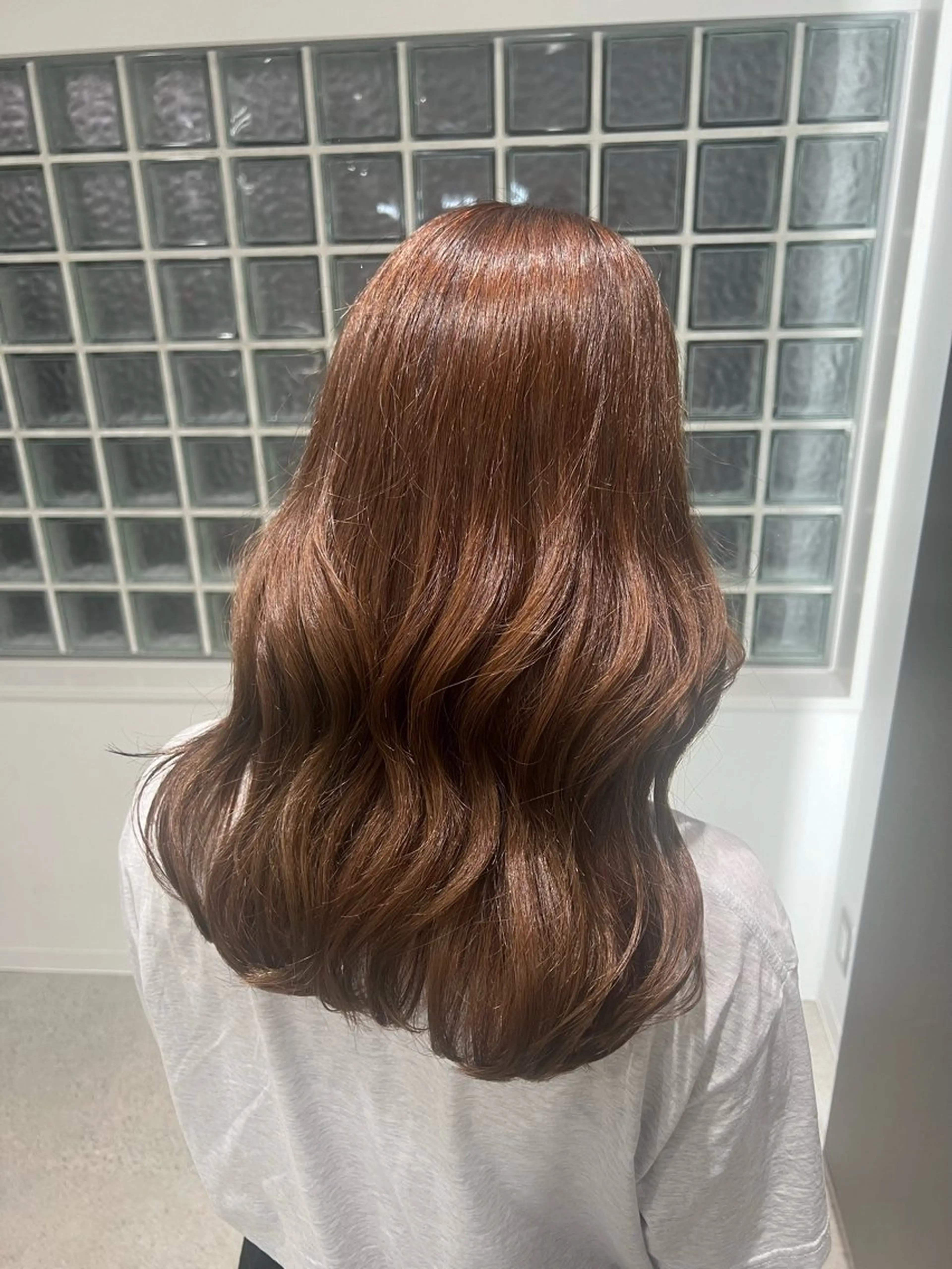 ロング カラー ブリーチ 髪質改善 トリートメント ヘアカラー 💗愛され暖色💗 ピンク/レッド💗のヘアスタイル