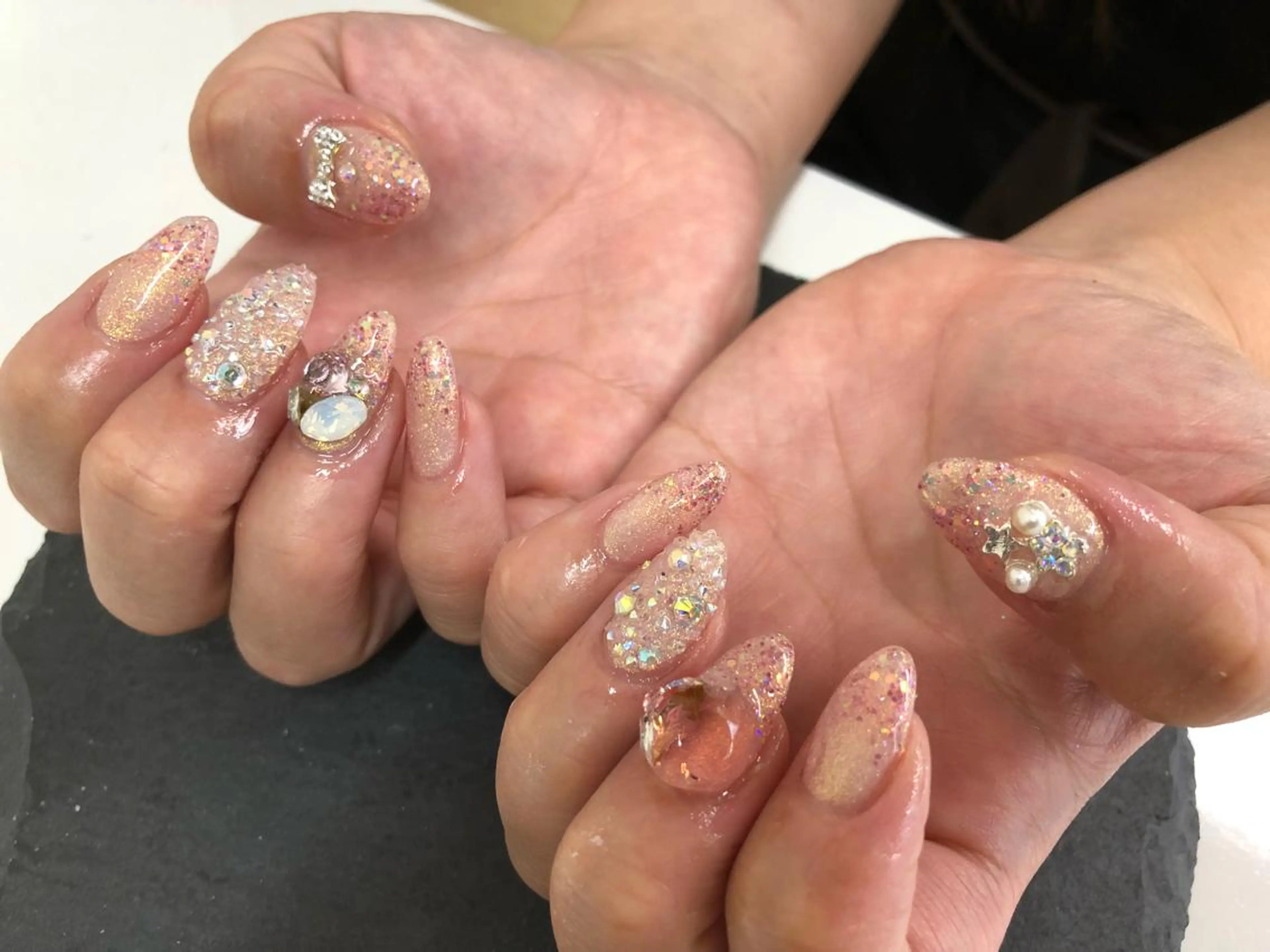 ネイル ラメ(グリッター) esNail&eye イーズネイル＆アイのネイルデザイン