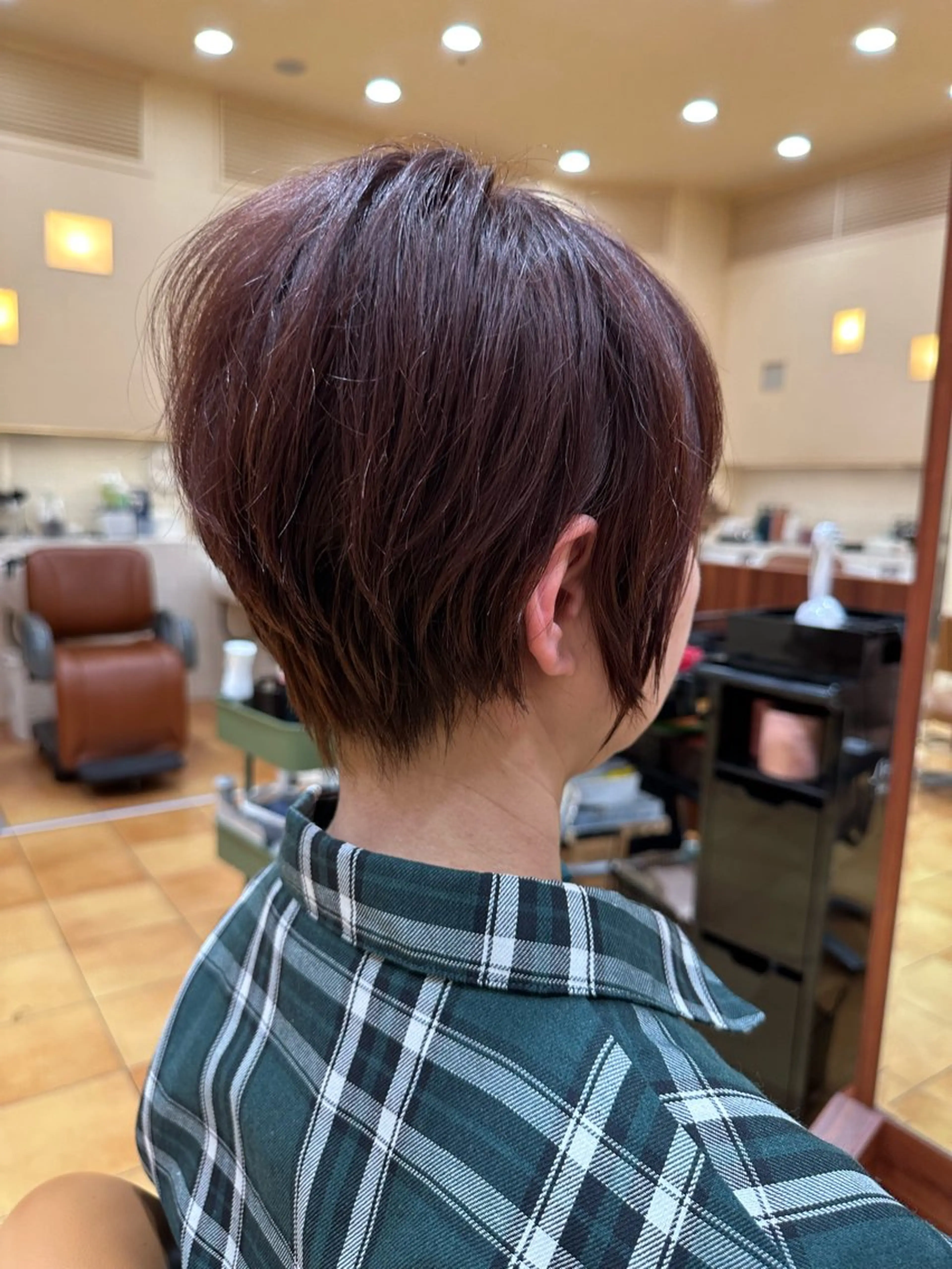 ショート とうい/パーマボブ/ くせ毛/丸みボブのヘアスタイル