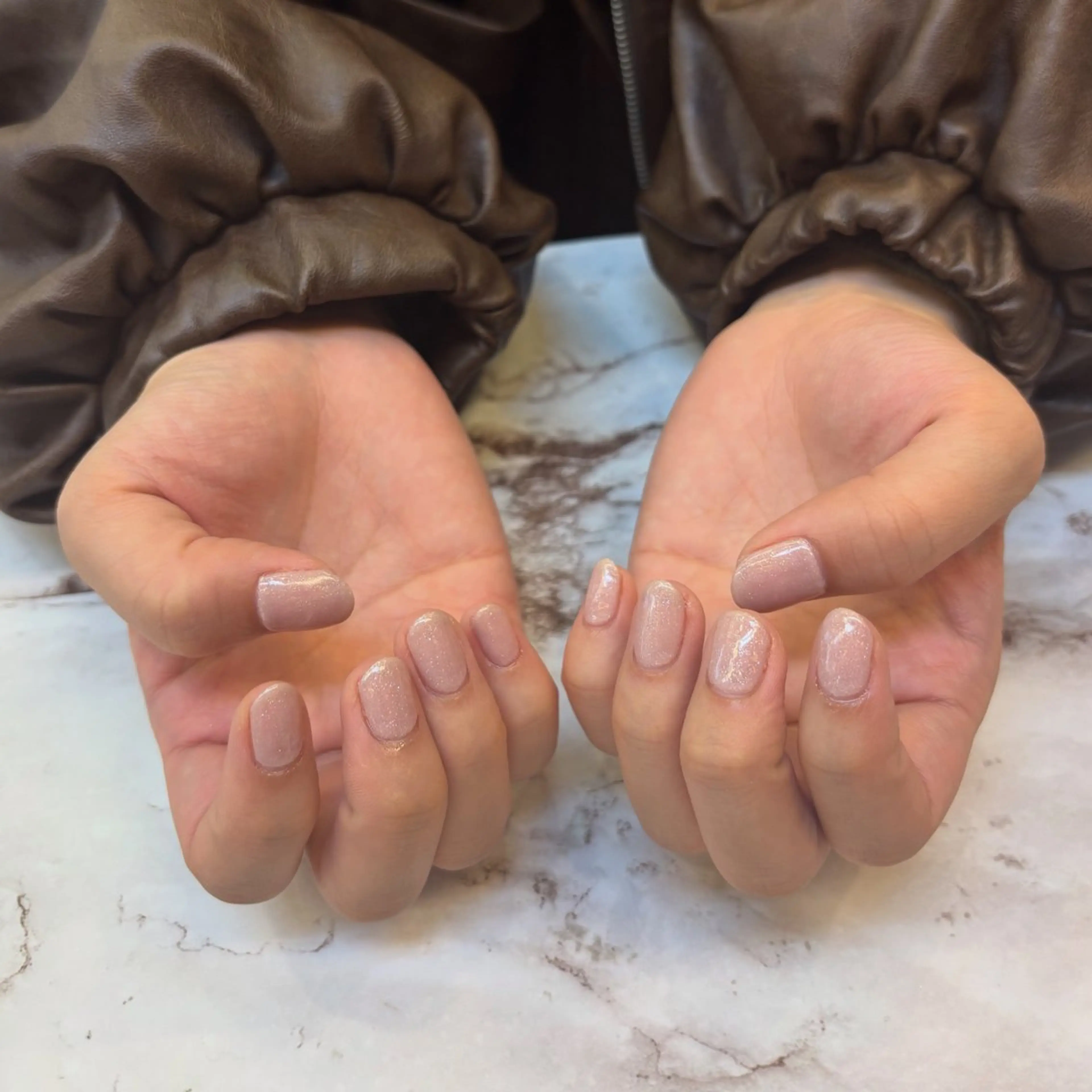 ネイル ワンカラーネイル Honey Bee所属・Honey Bee Mikuのネイルデザイン