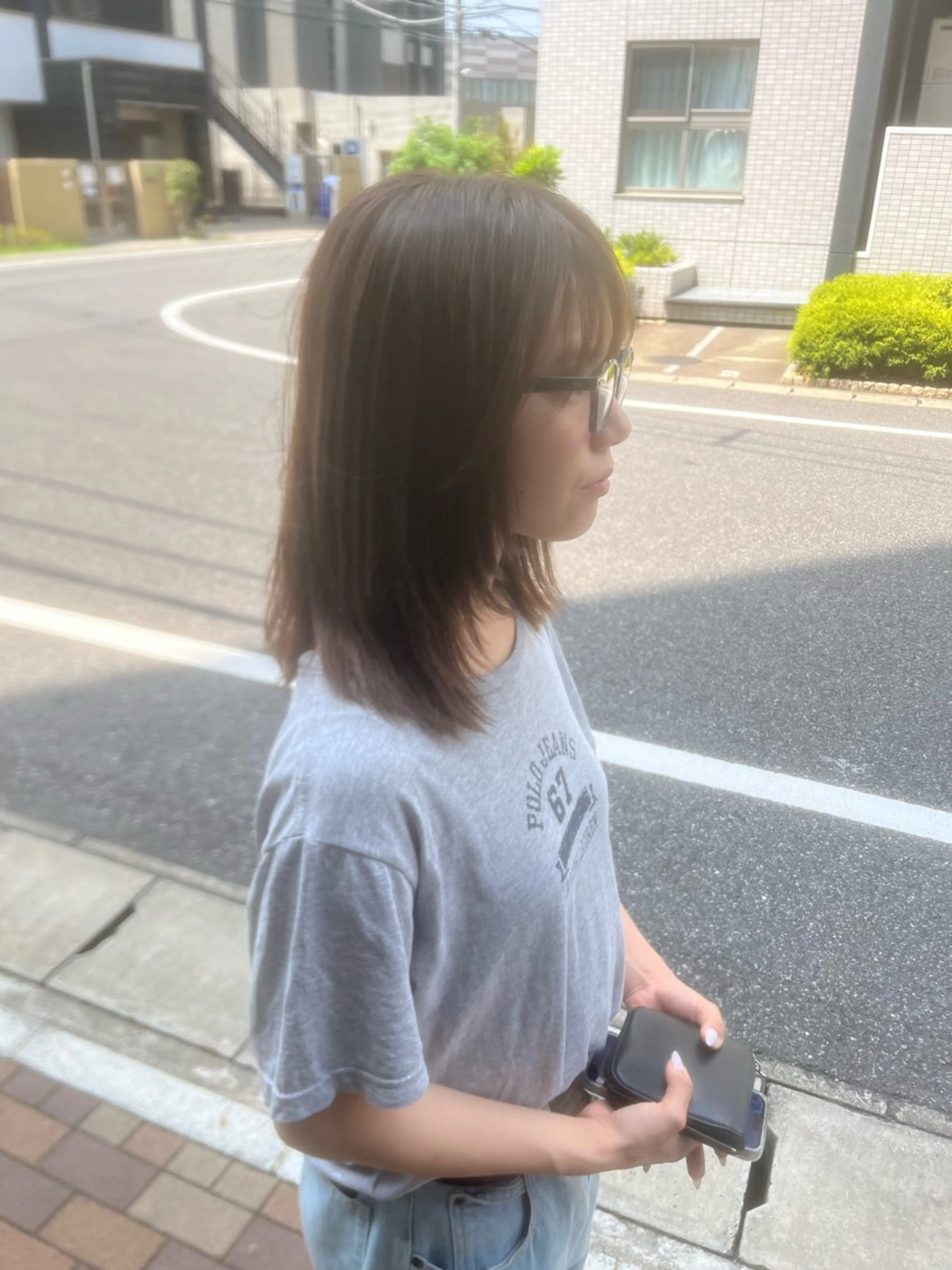 ミディアム カラー 透明感カラー 顔まわりレイヤー レイヤーカット rawr hair rim所属・50%offクーポン Rim副店長 栗原柊のヘアスタイル