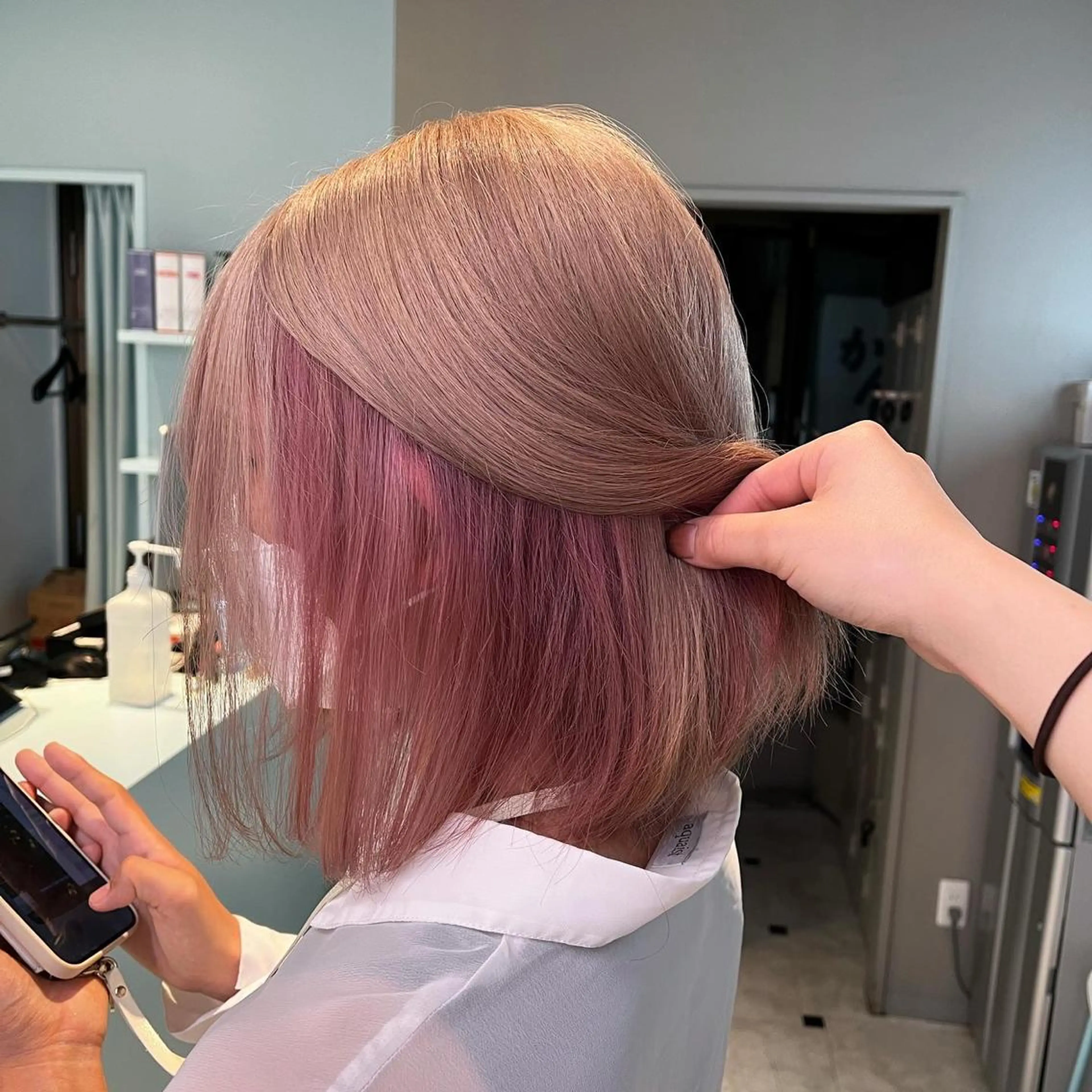 ロング カラー ヘアカラー ブリーチカラー 🩵MIZUKIのヘアスタイル