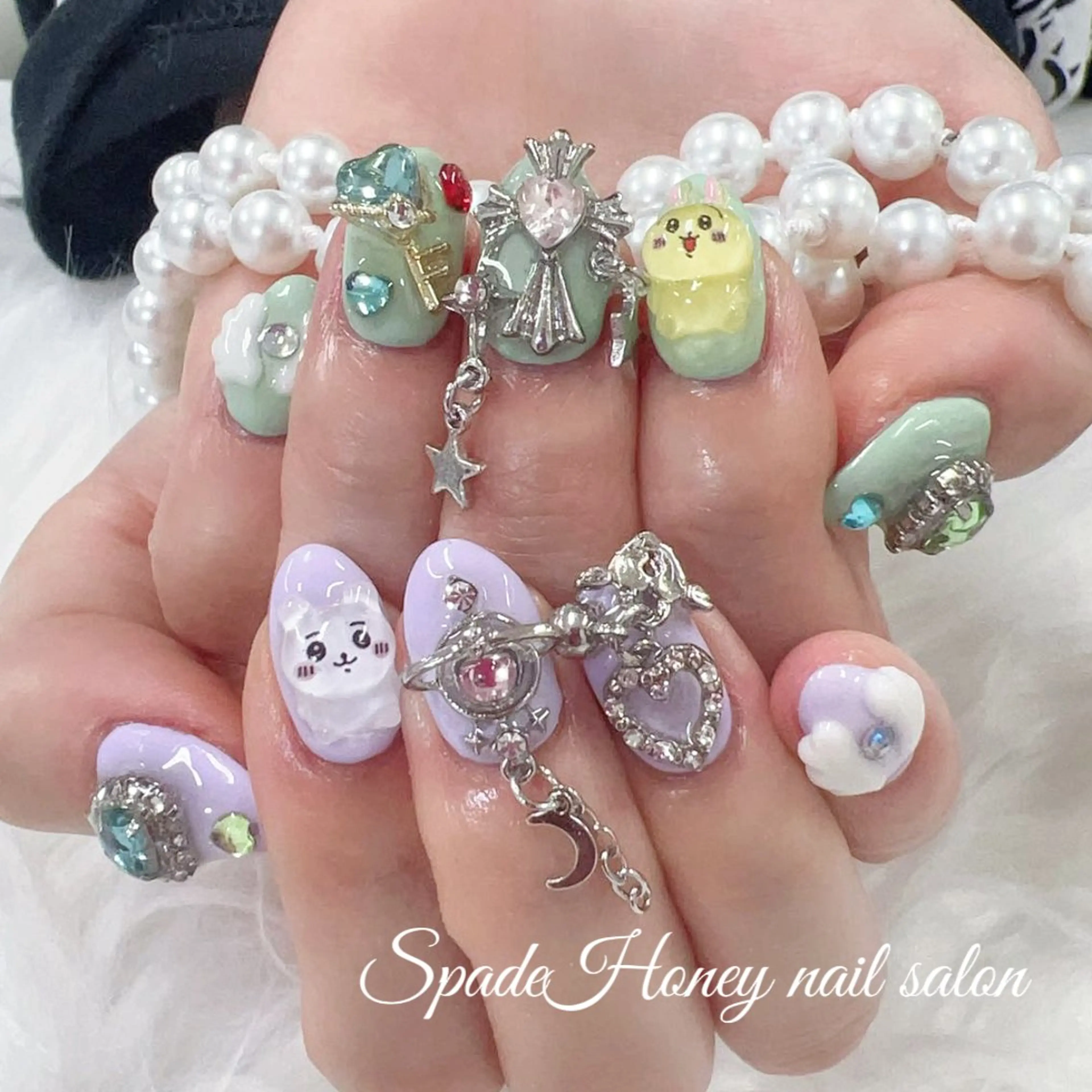 ネイル オーロラネイル 長さ出し フレンチネイル ガーリー キラキラネイル ハンドネイル SpadeHoney ♠️✨のネイルデザイン