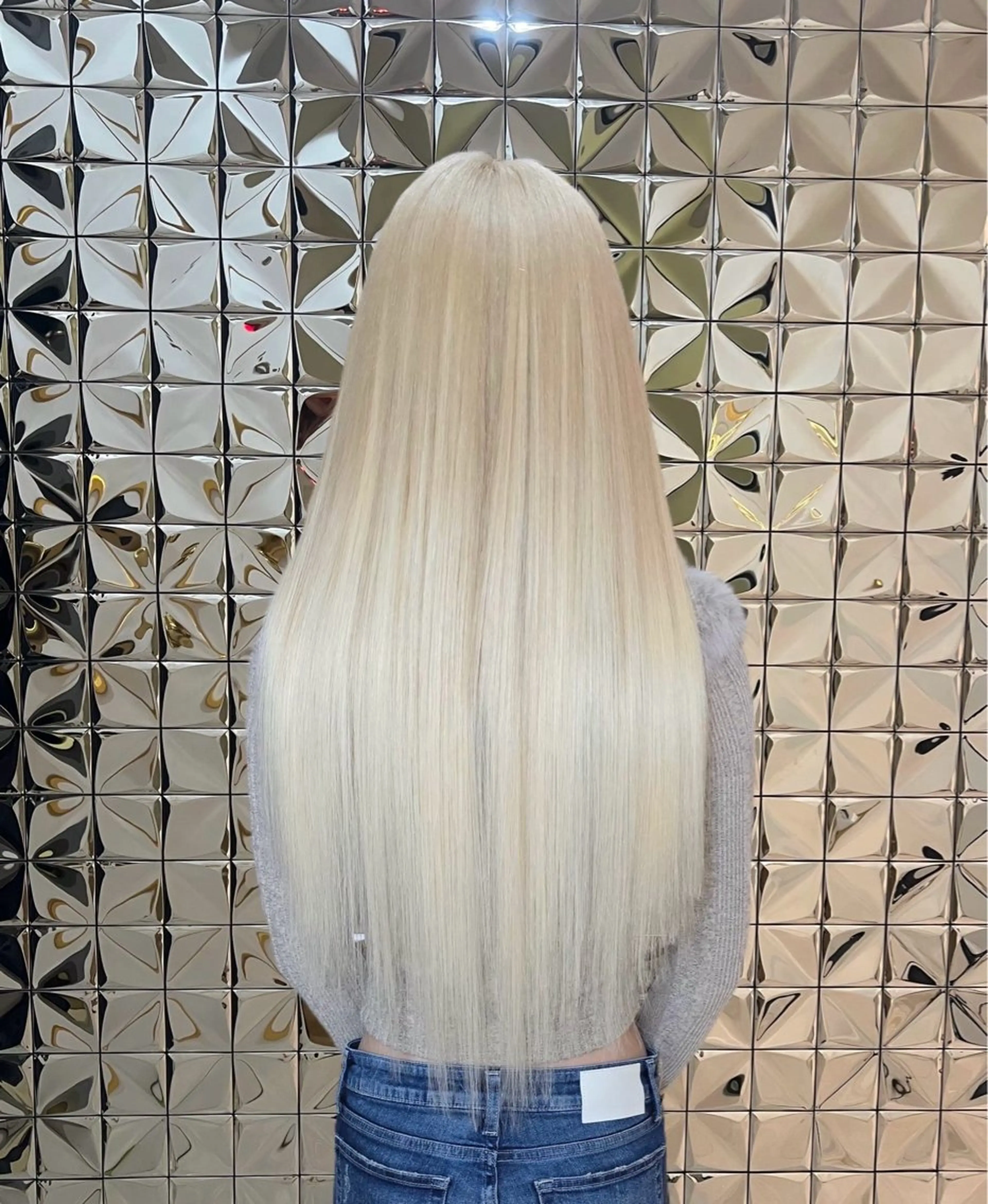 ロング カラー ブリーチ ブロンド ハイトーンカラー ホワイトブロンド Lovestasy 京都河原町店のヘアスタイル