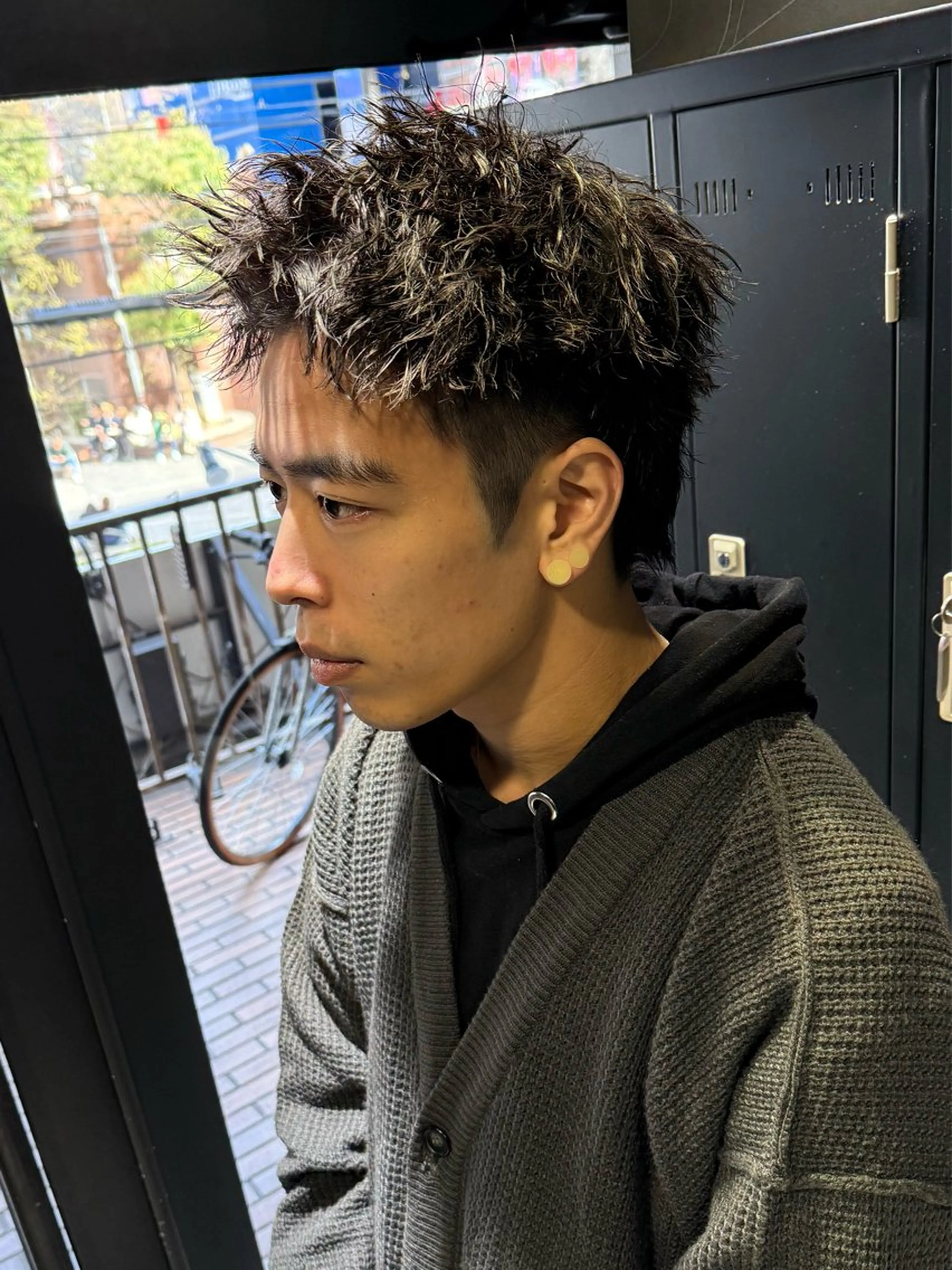ショート パーマ メンズ メンズパーマ スパイキーショート ツイストスパイラルパーマ ショートヘア スパイラルパーマ カット パーマ 難波/メンズウルフ・ フェザーパーマ鶴田文のヘアスタイル