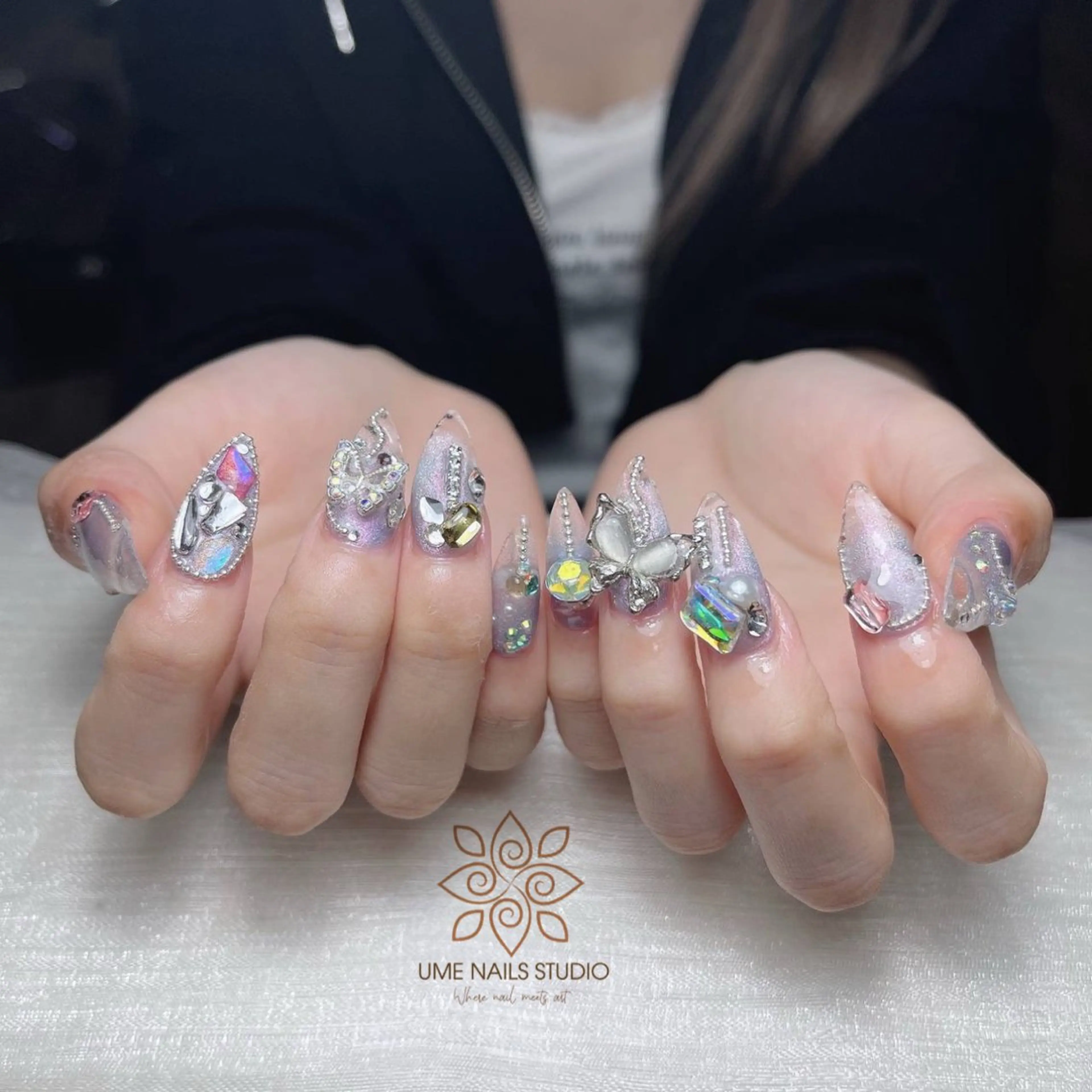 ネイル チークネイル クリアネイル ガーリー キラキラネイル 韓国ネイル ハンドネイル Ume Nail Studioのネイルデザイン
