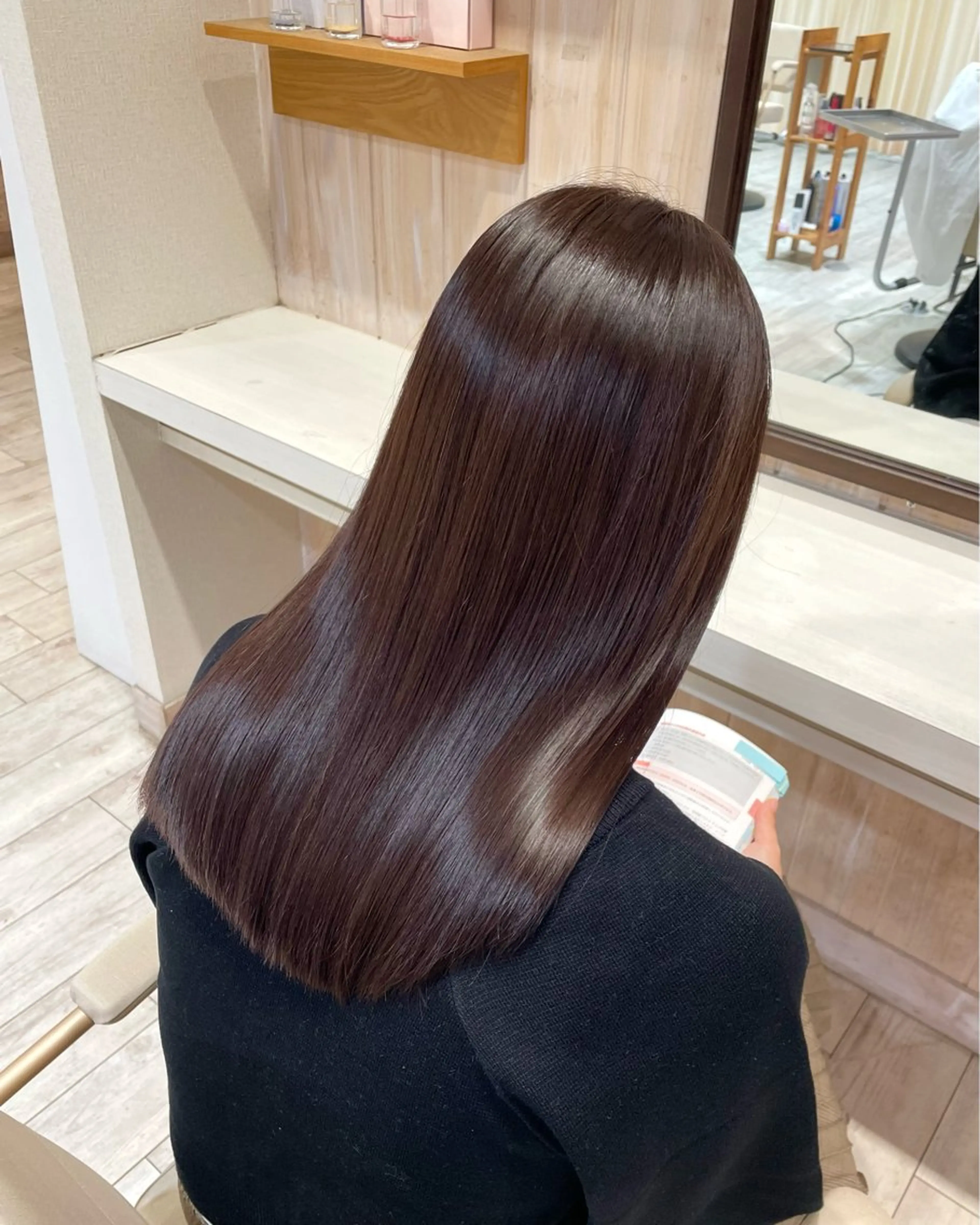セミロング カラー ブラウンカラー チョコレートブラウン 髪質改善 ハイトーン・髪質改善 RINのヘアスタイル