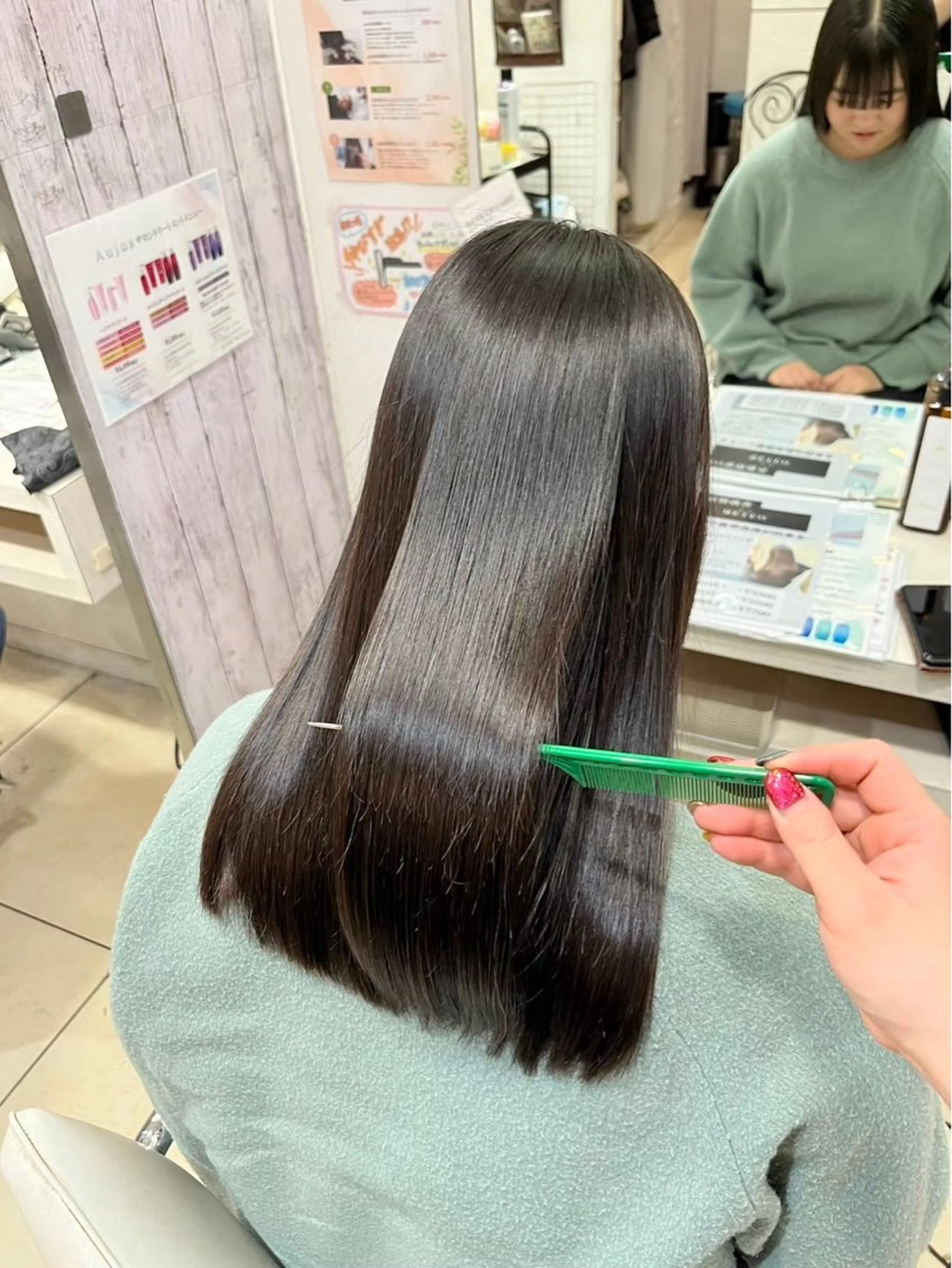 ロング トリートメント まとまらない髪に🌼 髪質改善｜長島 彩瑛のヘアスタイル