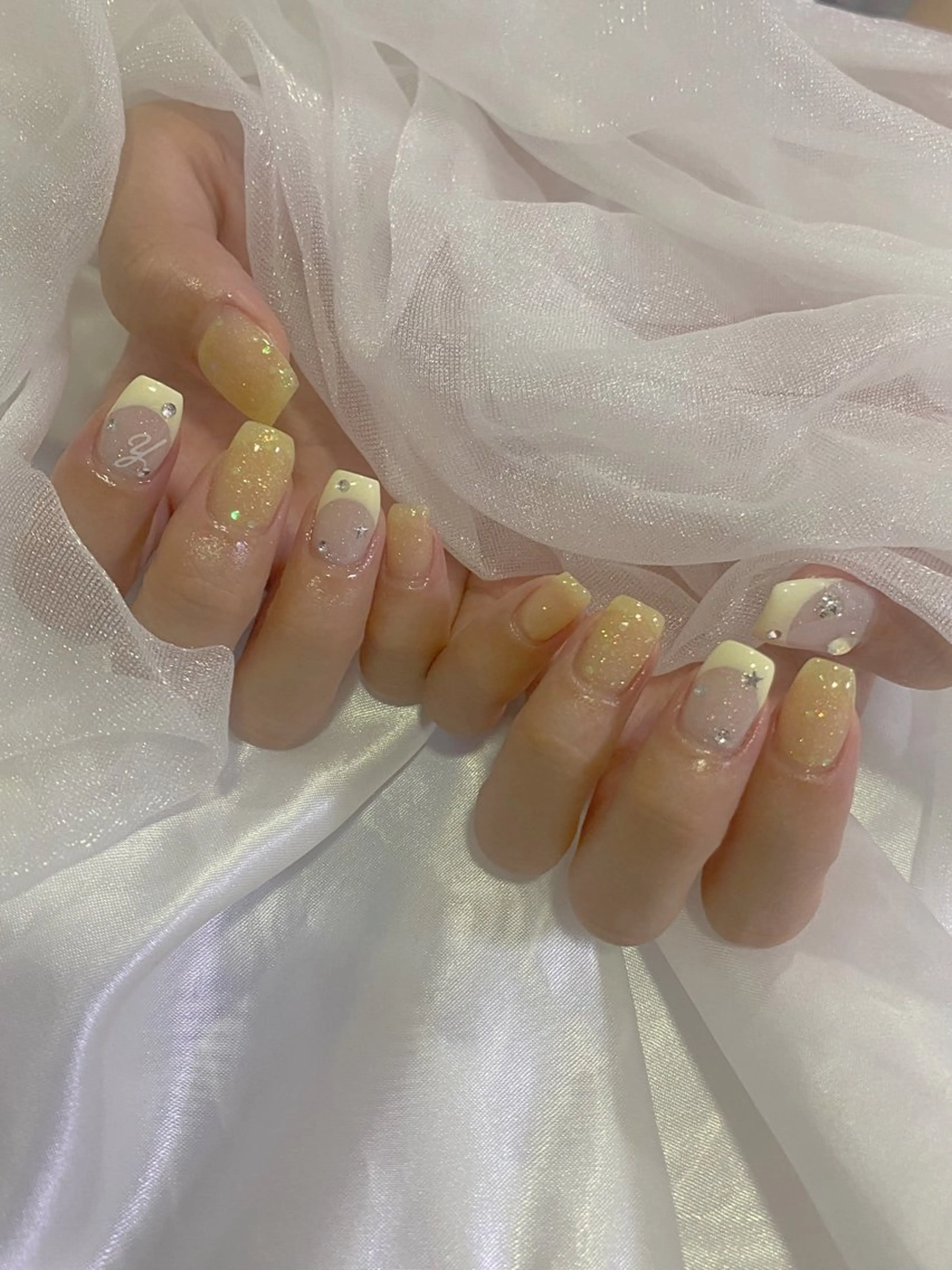 ネイル ハンドネイル 🤍 Ayaのネイルデザイン