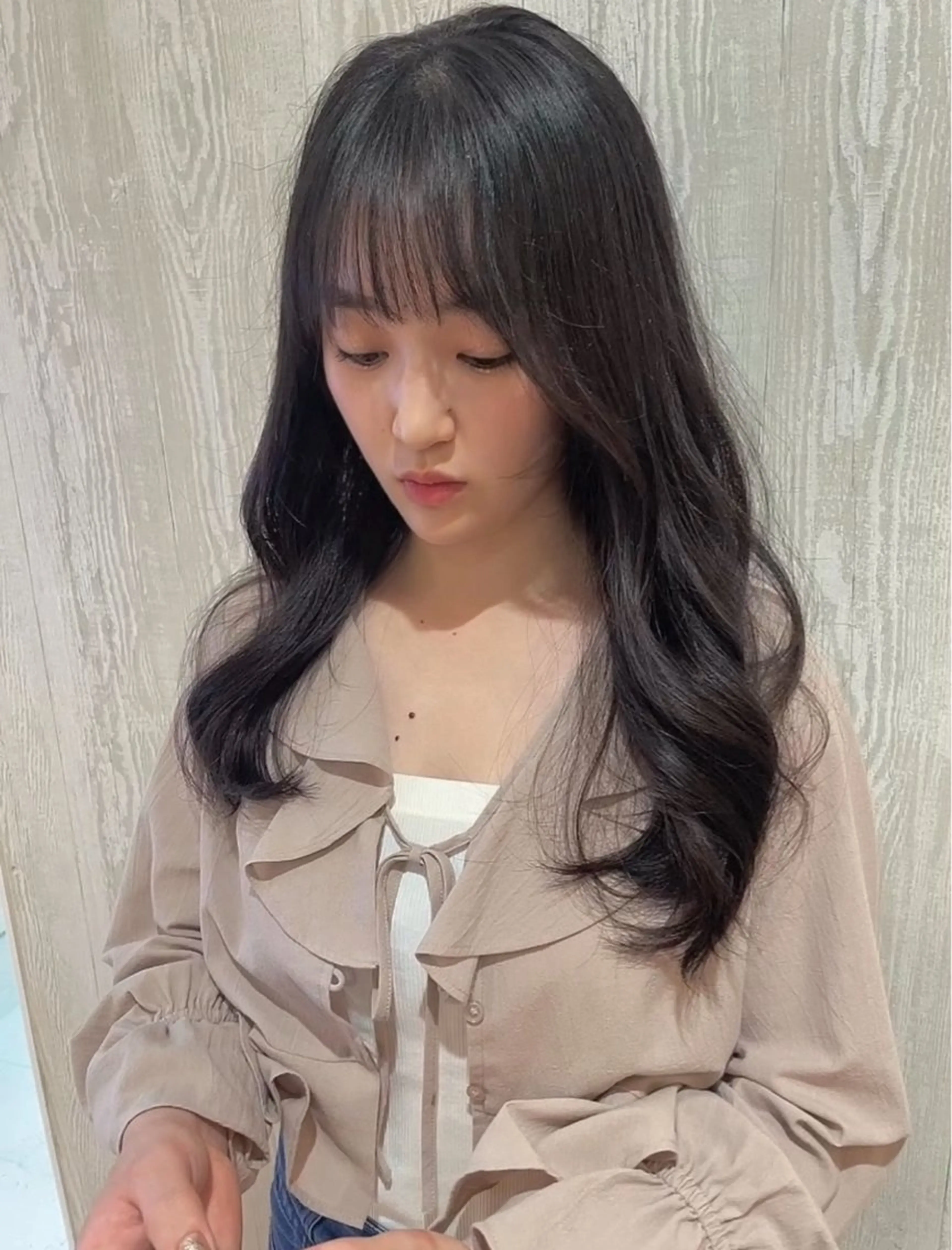 ロング カラー バレイヤージュ 黒髪 ブリーチ ダブルカラー イヤリングカラー カット ヘアカラー トリートメント 河合秀明/ハイライト /インナーカラーのヘアスタイル