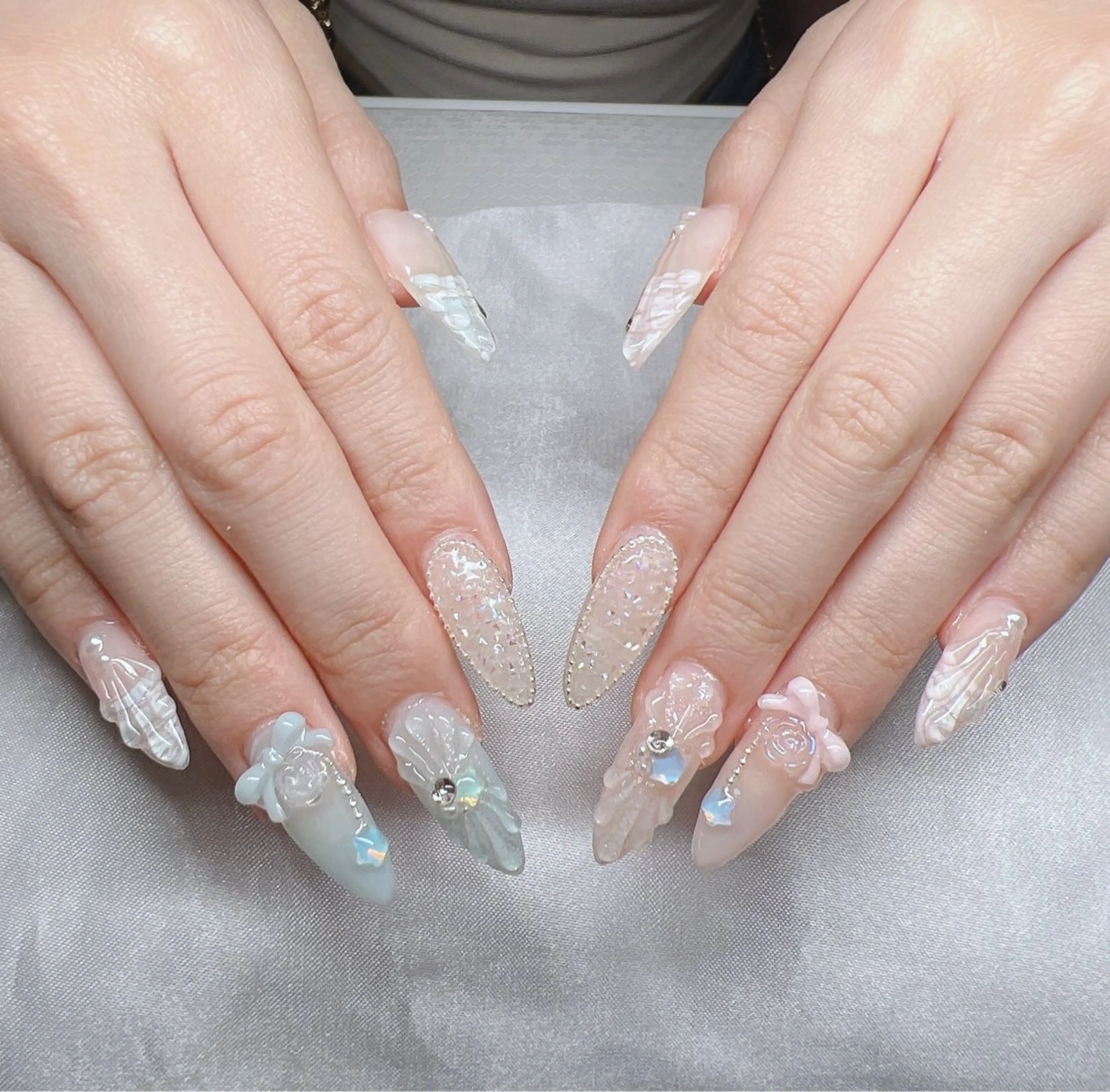 ネイル 長さ出し グラデーション キラキラネイル マグネットネイル ニュアンスネイル ハンドネイル Lee Nails チップ長さだし専門店のネイルデザイン