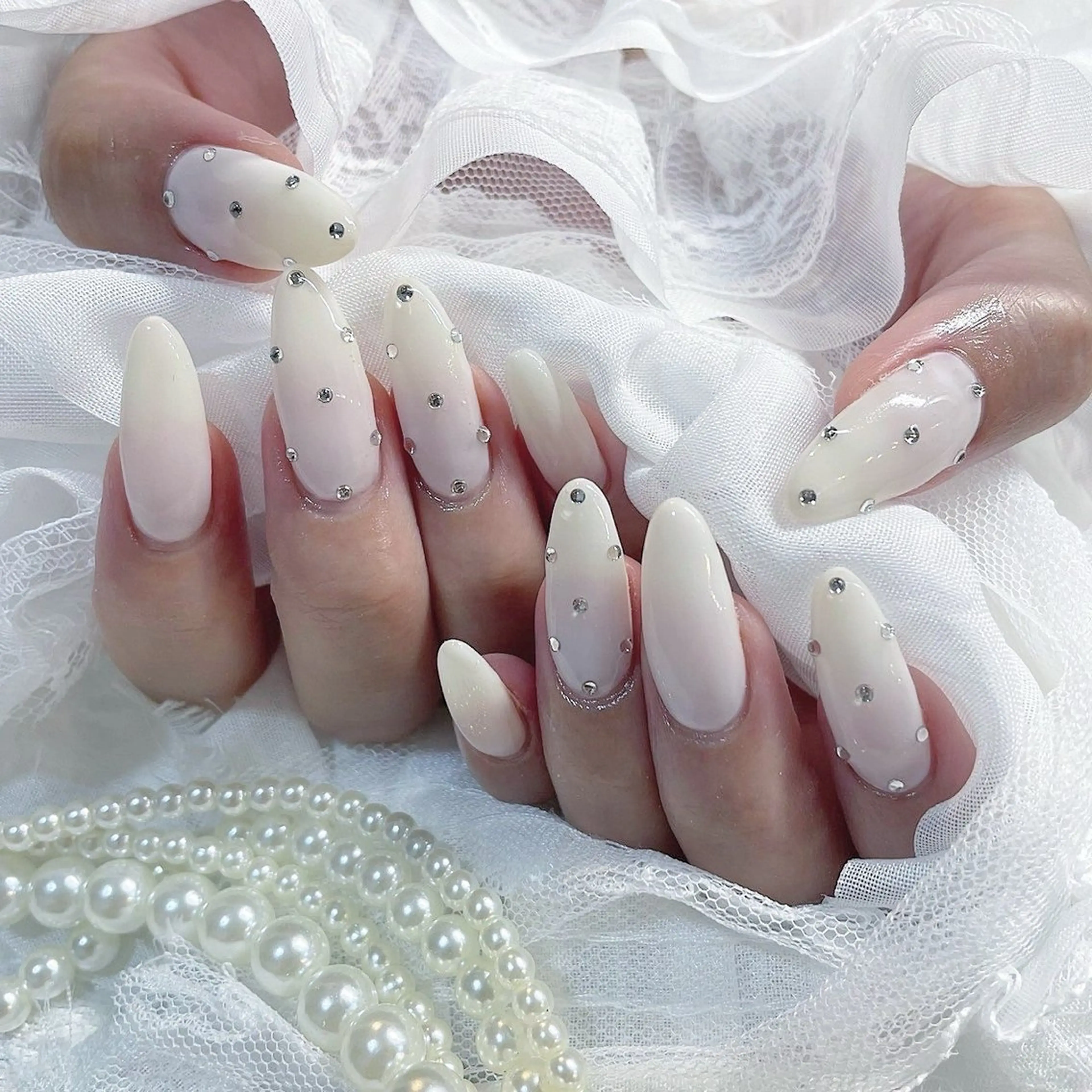 ネイル ジェルネイル 韓国ネイル 持ち込み ワンカラーネイル シンプルネイル ハンドネイル fiore nail 🦋のネイルデザイン