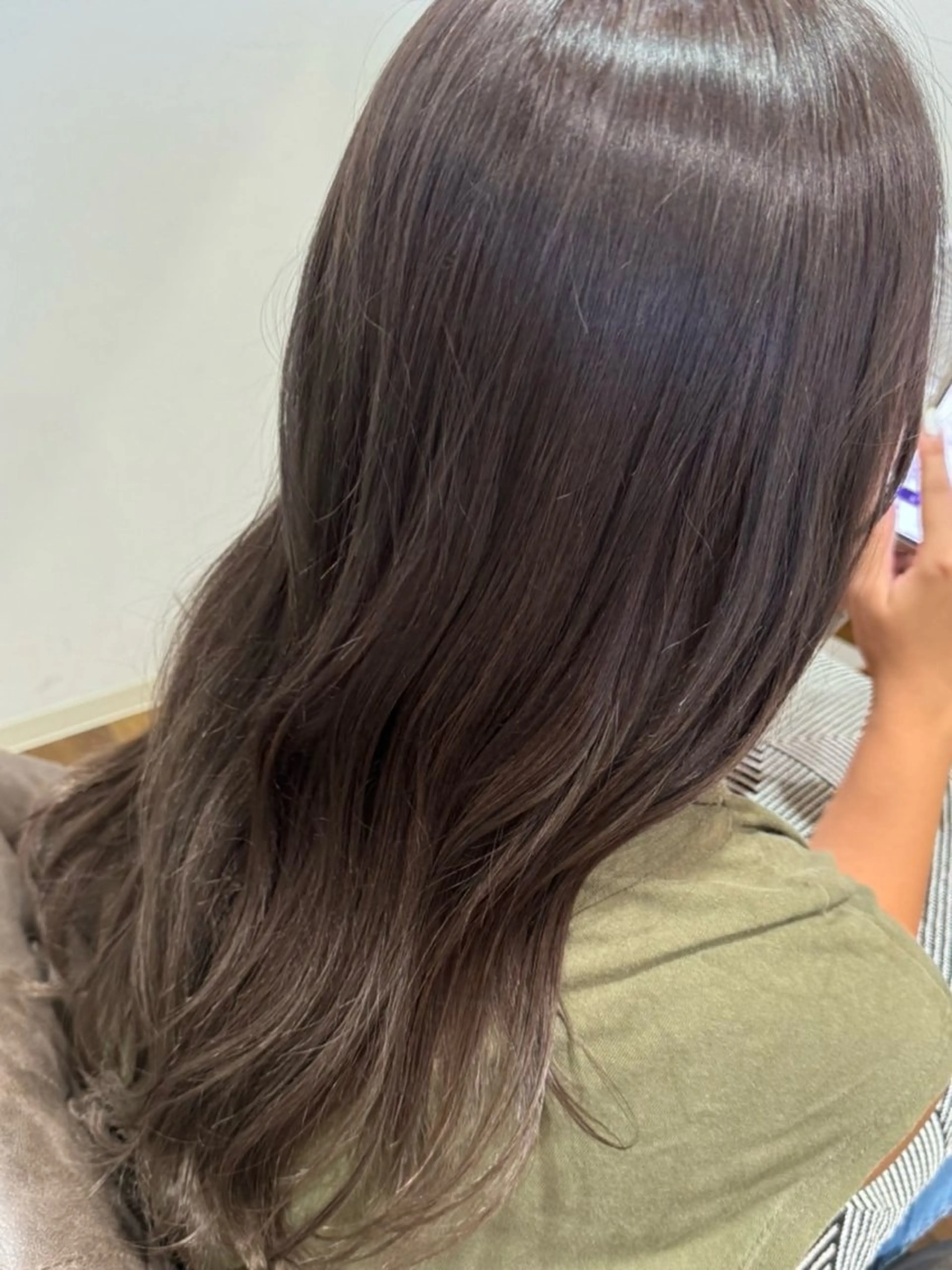 ロング ヘアカラー トリートメント 藤井 桃華のヘアスタイル