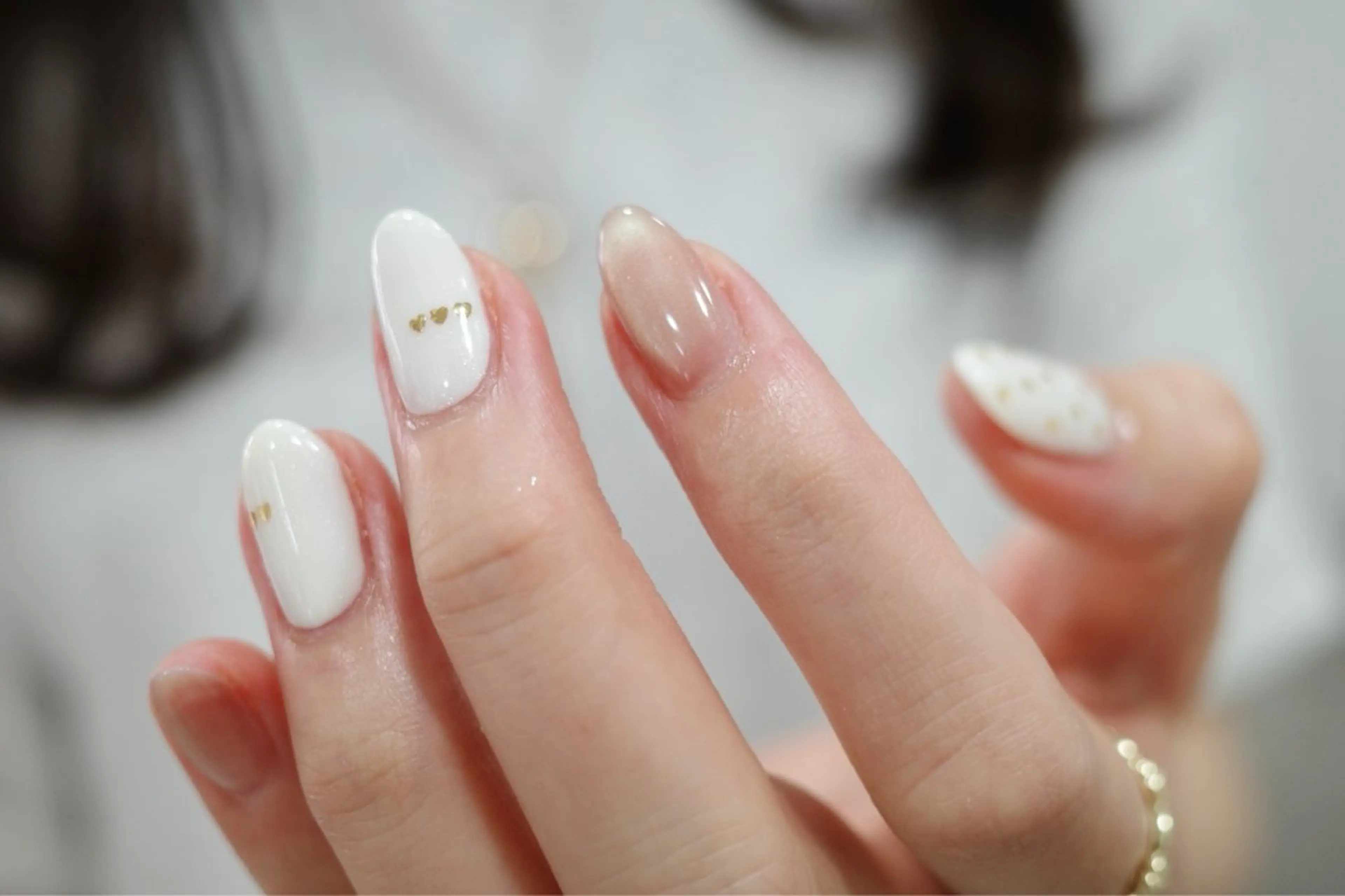 ネイル ゴールド ハート ラメ(グリッター) ワンカラーネイル ハンドネイル sösö nail所属・sösö nail nanamiのネイルデザイン
