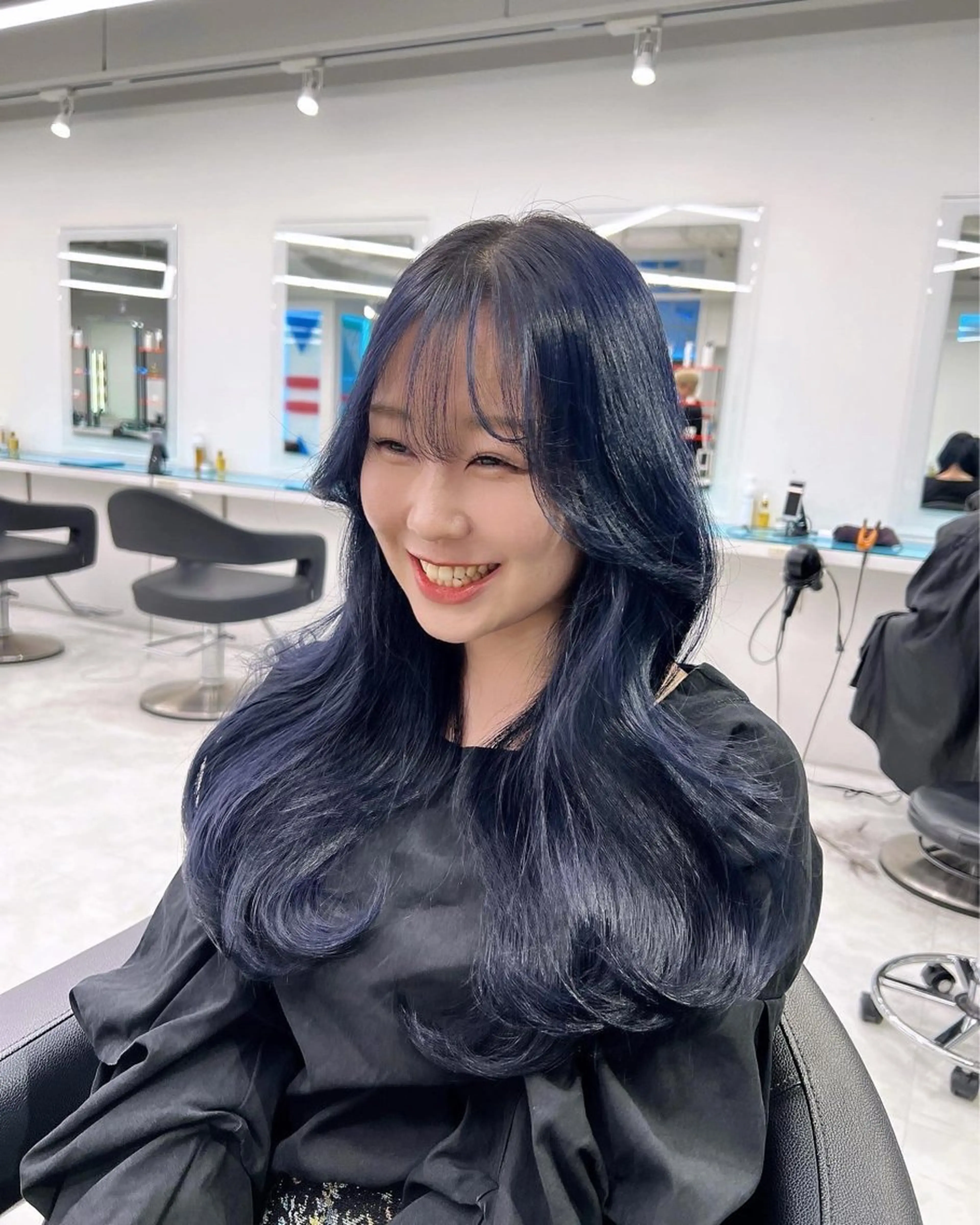 ロング カラー ヘアカラー トリートメント ヘッドスパ ヘアセット 🇨🇳中韓レイヤー 暗髪カラー🇰🇷のヘアスタイル
