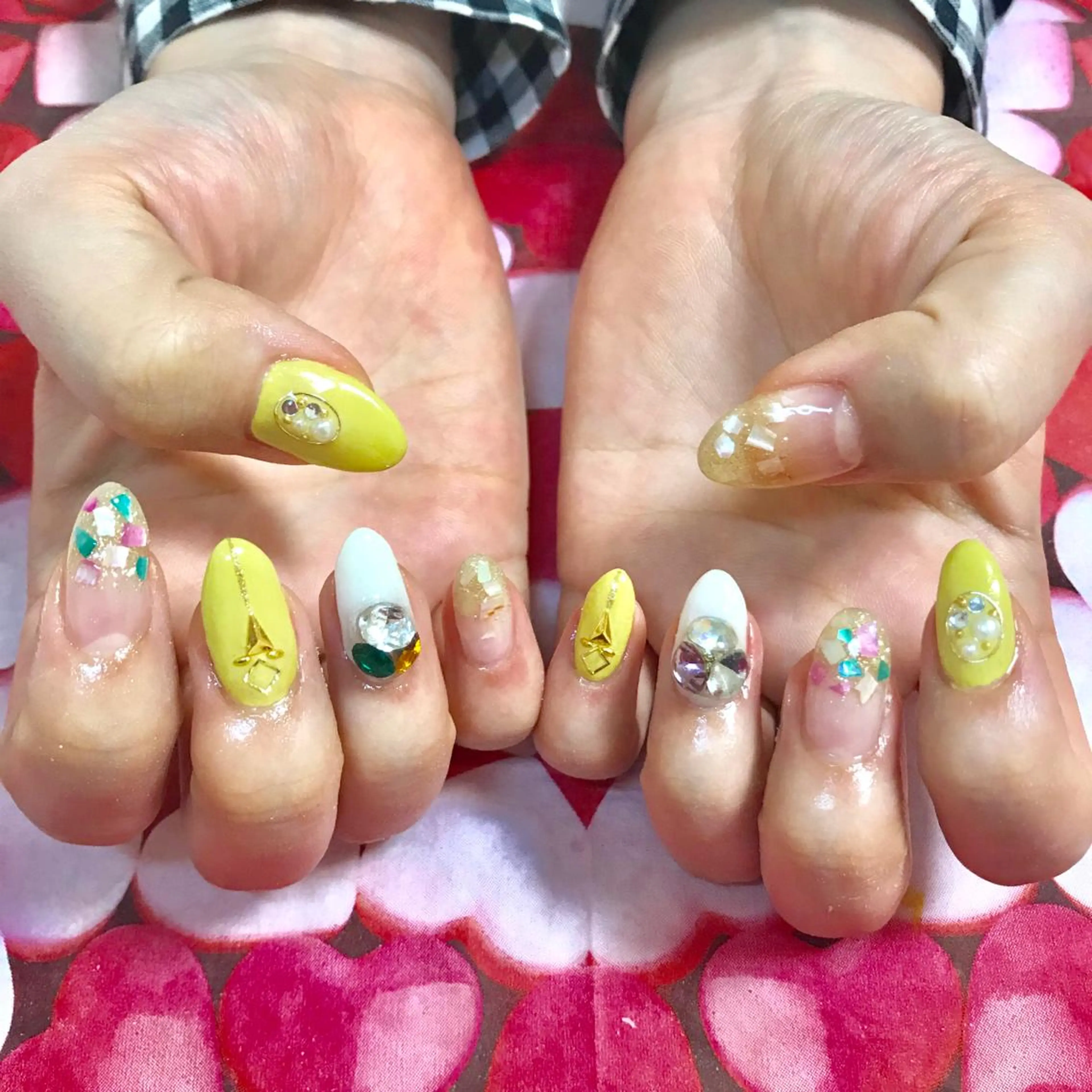 ネイル LOVEnail tomoのネイルデザイン