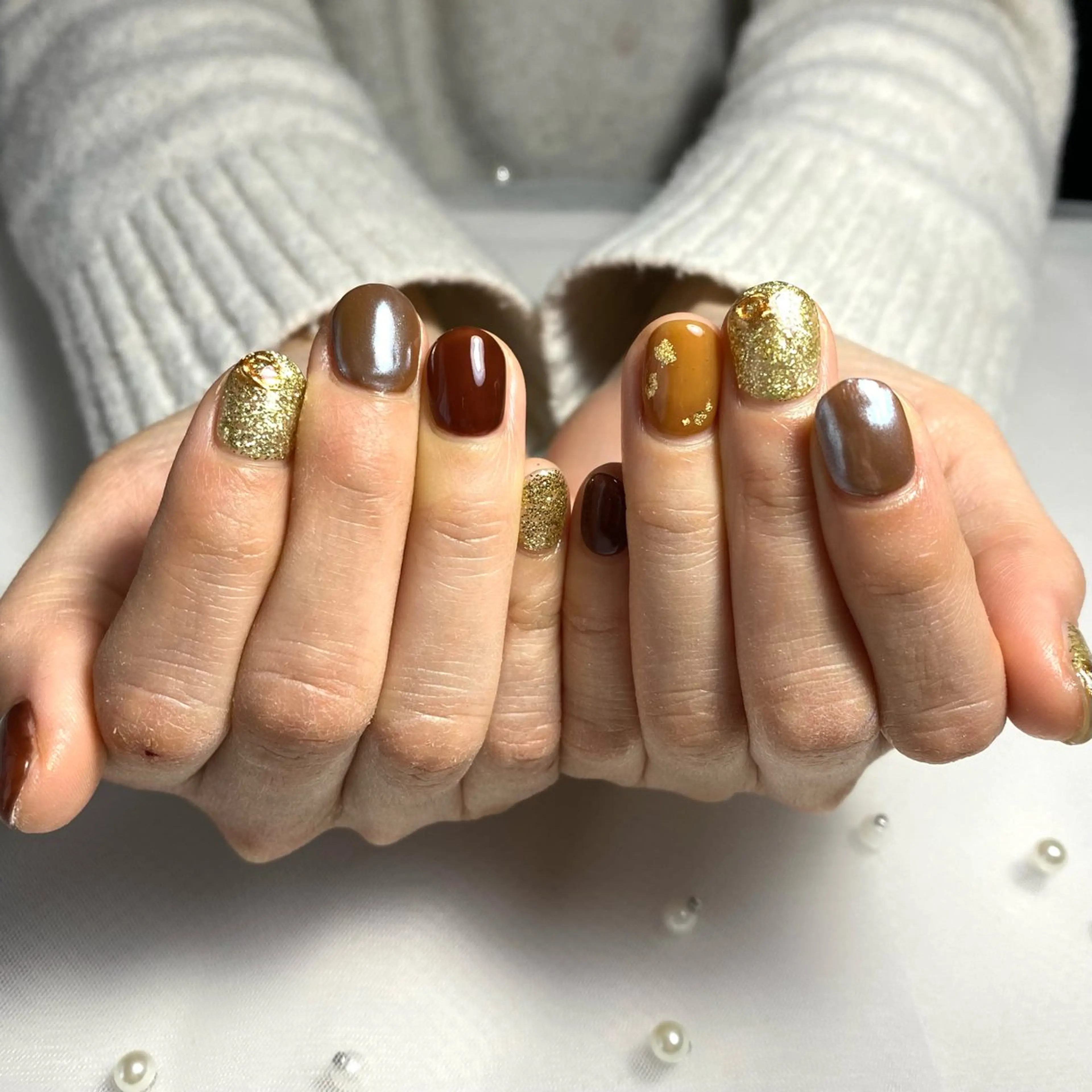 ネイル ゴールド ニュアンスネイル ハンドネイル Nail mimi．のネイルデザイン