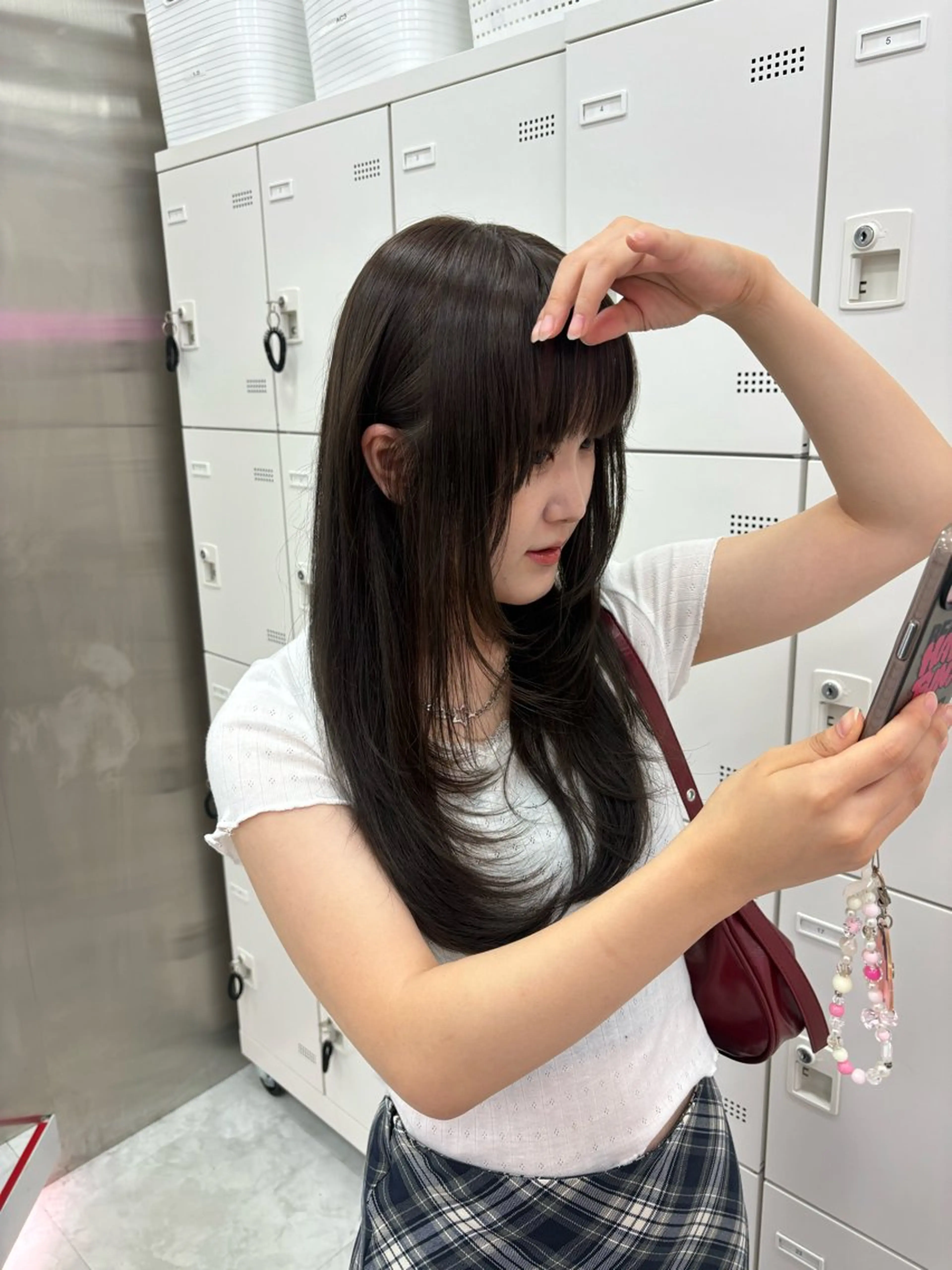 ロング カラー カット ヘアカラー トリートメント ヘッドスパ ヘアセット 韓国レイヤー ハッシュカットのヘアスタイル